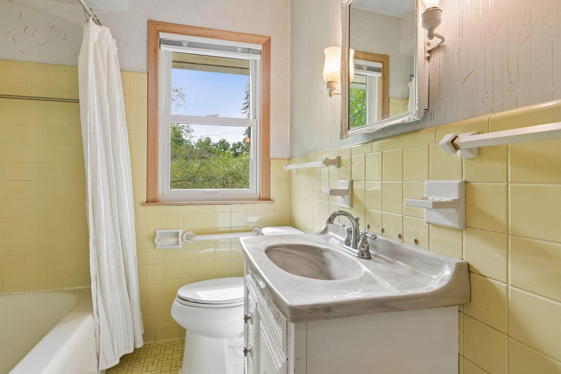 View of Residential at 7105 23rd Street, Saint Louis Park MN 55426, Saint Louis Park (14 of 35) - Mike Wilen | Minnesota Team Real Estate