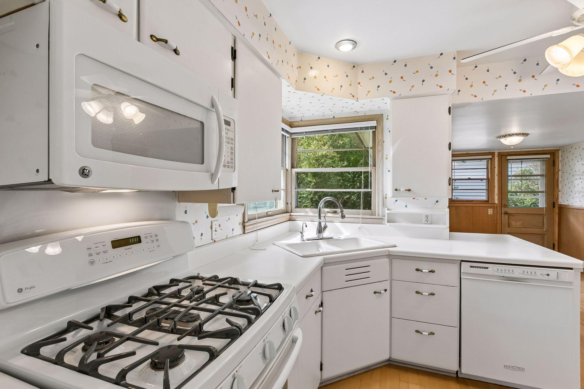 View of Residential at 7105 23rd Street, Saint Louis Park MN 55426, Saint Louis Park (9 of 35) - Mike Wilen | Minnesota Team Real Estate