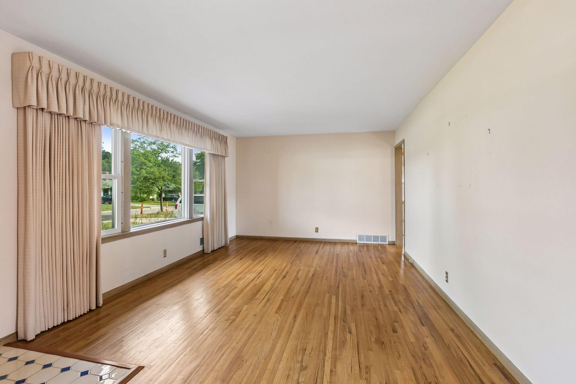 View of Residential at 7105 23rd Street, Saint Louis Park MN 55426, Saint Louis Park (4 of 35) - Mike Wilen | Minnesota Team Real Estate