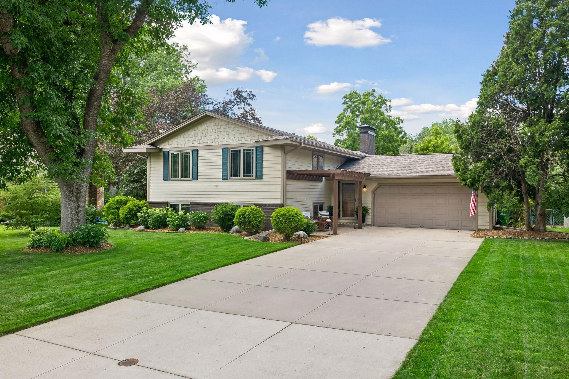 View of Residential at 6328 Limerick Lane, Edina MN 55439, Edina - Mike Wilen | Minnesota Team Real Estate