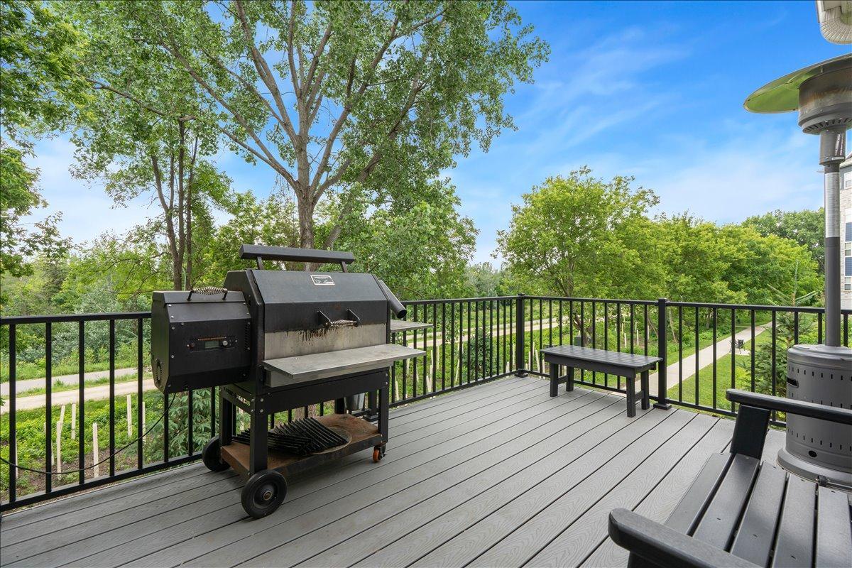 View of Residential at 16377 Glory Lane, Eden Prairie MN 55344, Eden Prairie (26 of 41) - Mike Wilen | Minnesota Team Real Estate