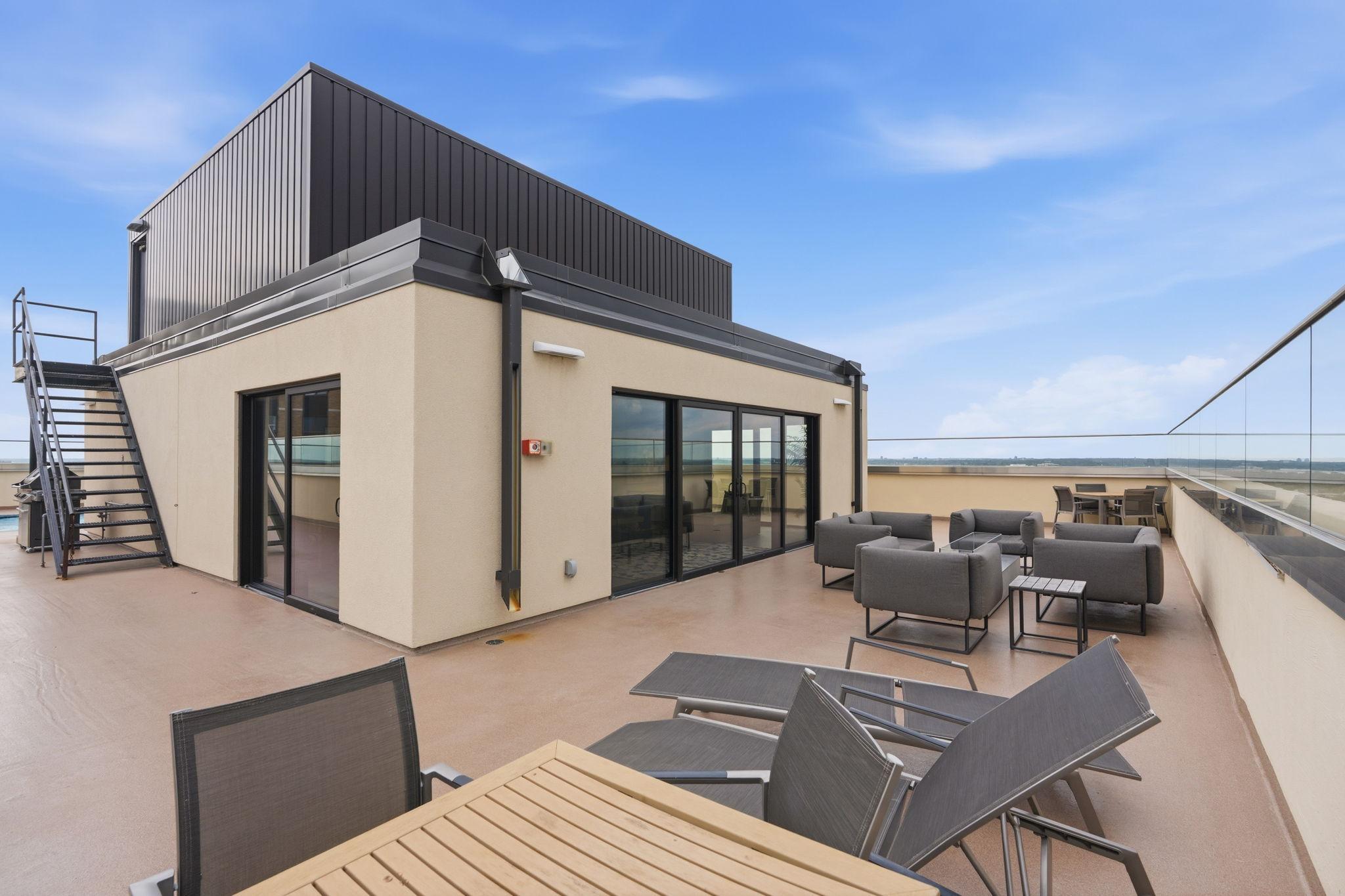 View of Residential at 410 Groveland Avenue #602, Minneapolis MN 55403, Minneapolis (37 of 49) - Mike Wilen | Minnesota Team Real Estate