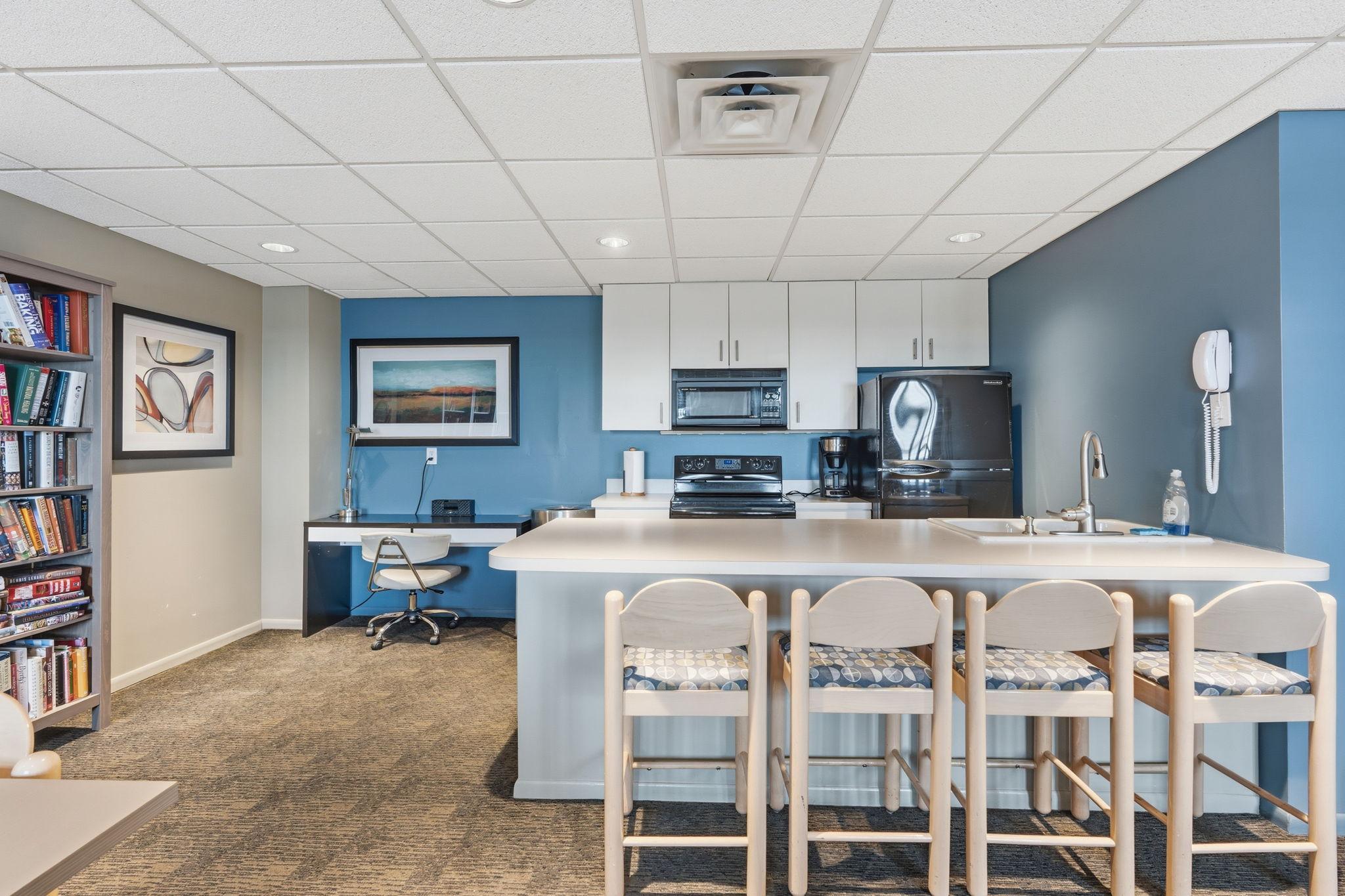 View of Residential at 410 Groveland Avenue #602, Minneapolis MN 55403, Minneapolis (48 of 49) - Mike Wilen | Minnesota Team Real Estate