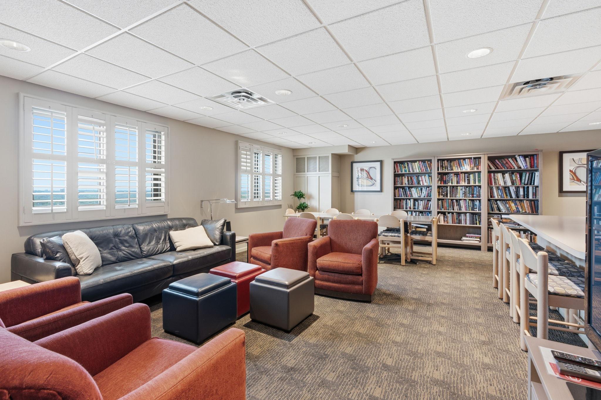 View of Residential at 410 Groveland Avenue #602, Minneapolis MN 55403, Minneapolis (46 of 49) - Mike Wilen | Minnesota Team Real Estate