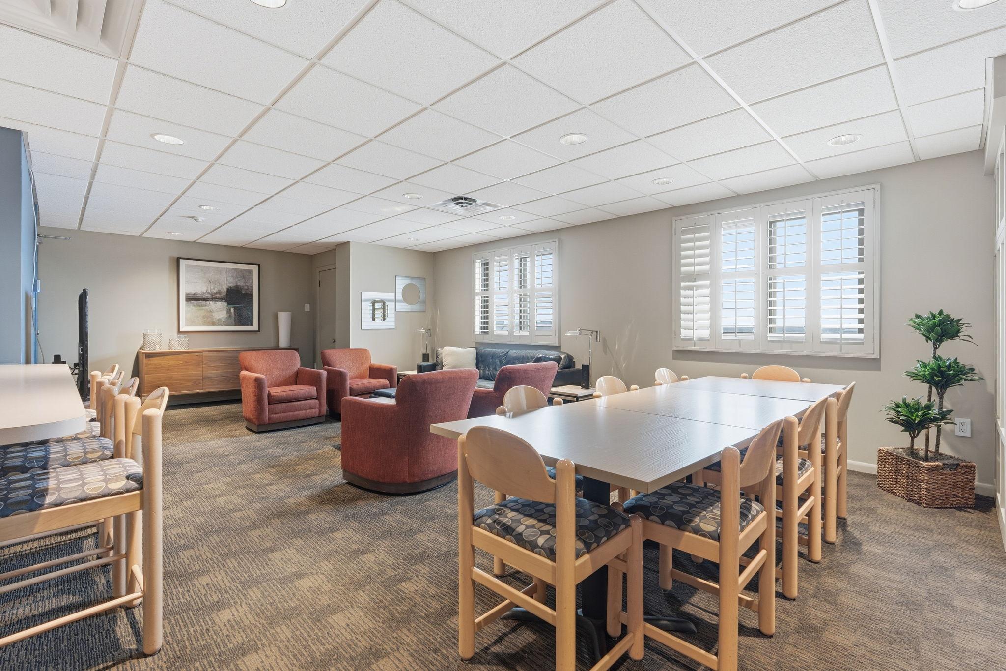 View of Residential at 410 Groveland Avenue #602, Minneapolis MN 55403, Minneapolis (45 of 49) - Mike Wilen | Minnesota Team Real Estate