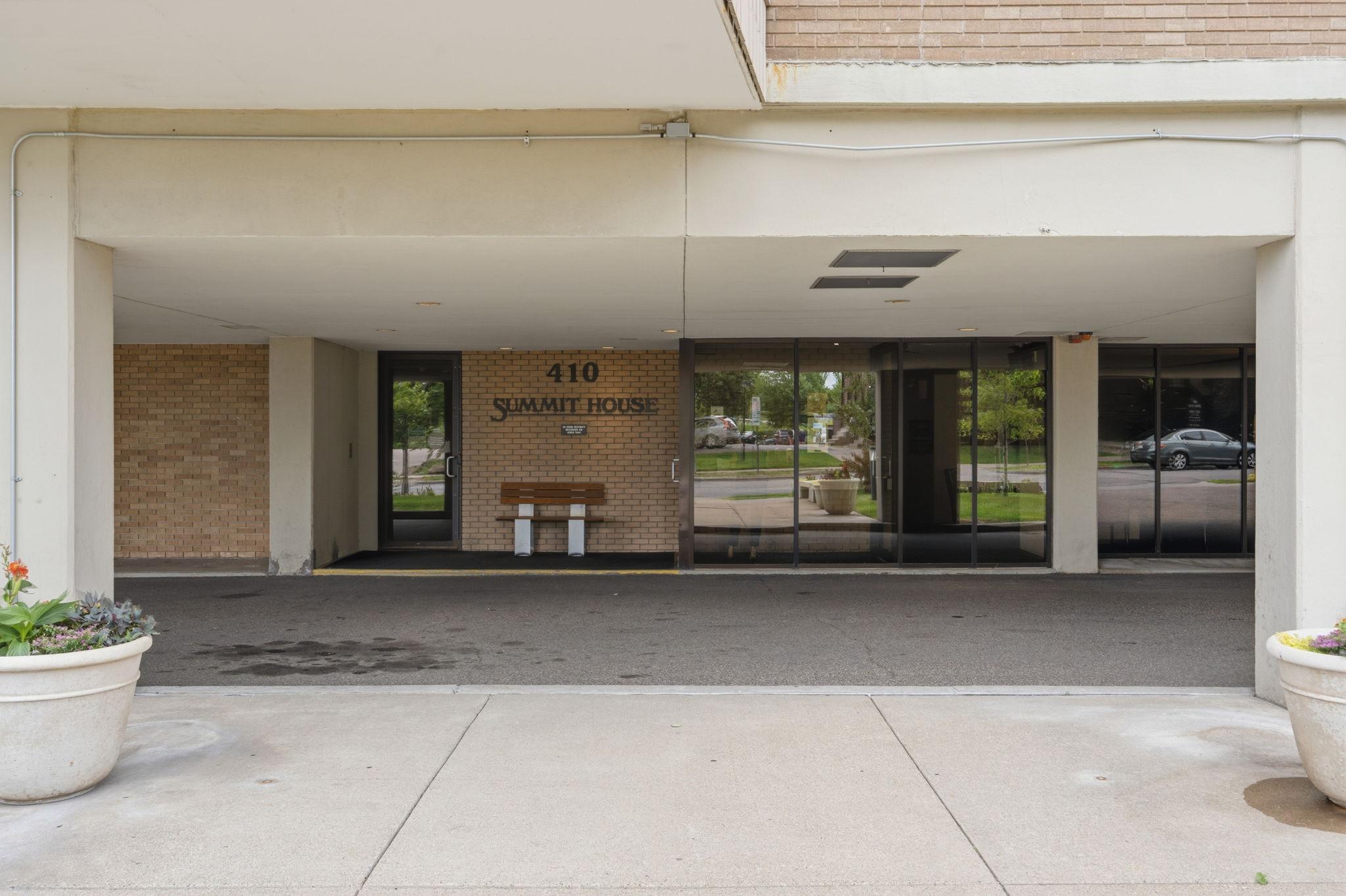 View of Residential at 410 Groveland Avenue #602, Minneapolis MN 55403, Minneapolis (30 of 49) - Mike Wilen | Minnesota Team Real Estate