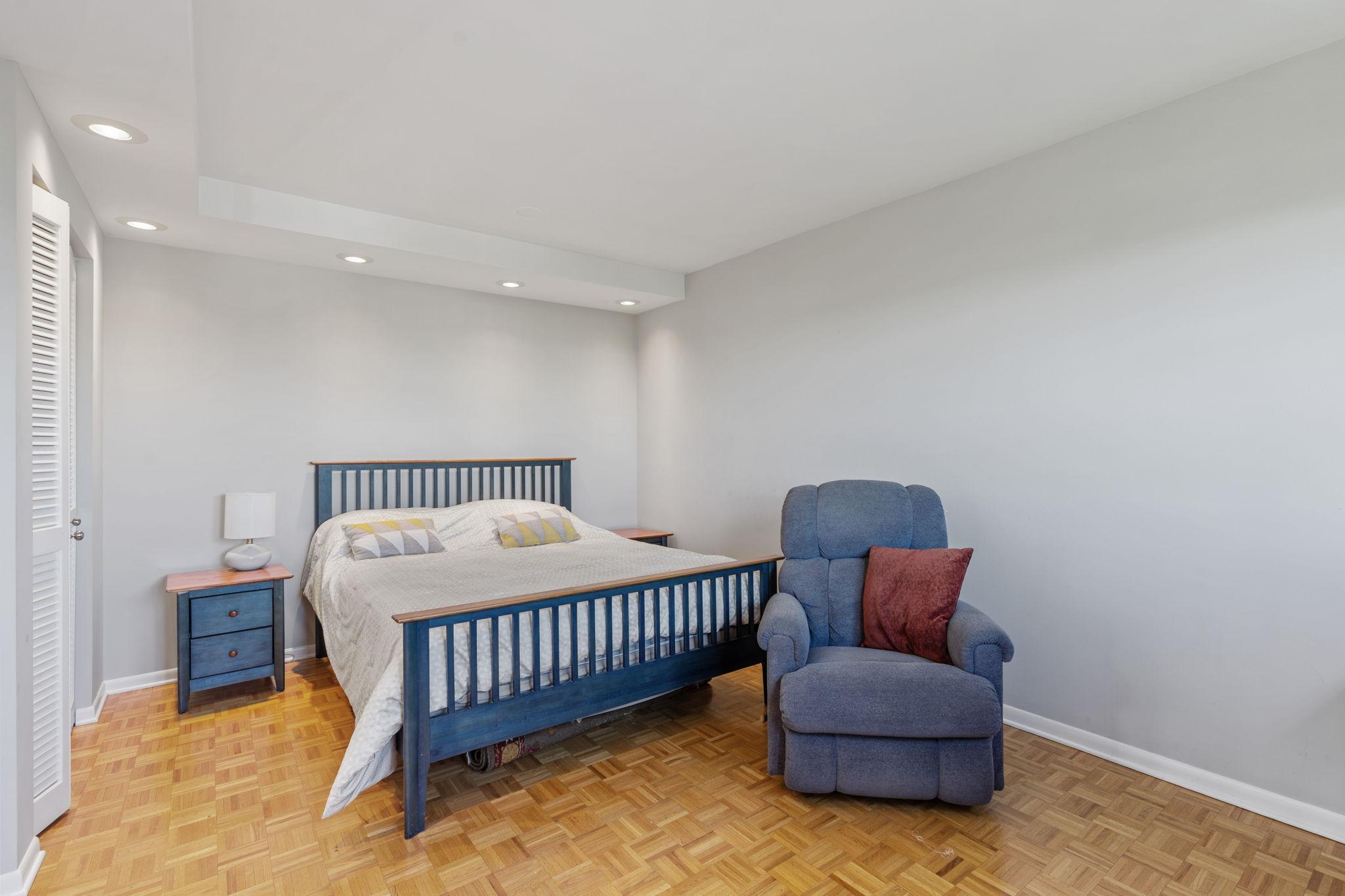 View of Residential at 410 Groveland Avenue #602, Minneapolis MN 55403, Minneapolis (24 of 49) - Mike Wilen | Minnesota Team Real Estate
