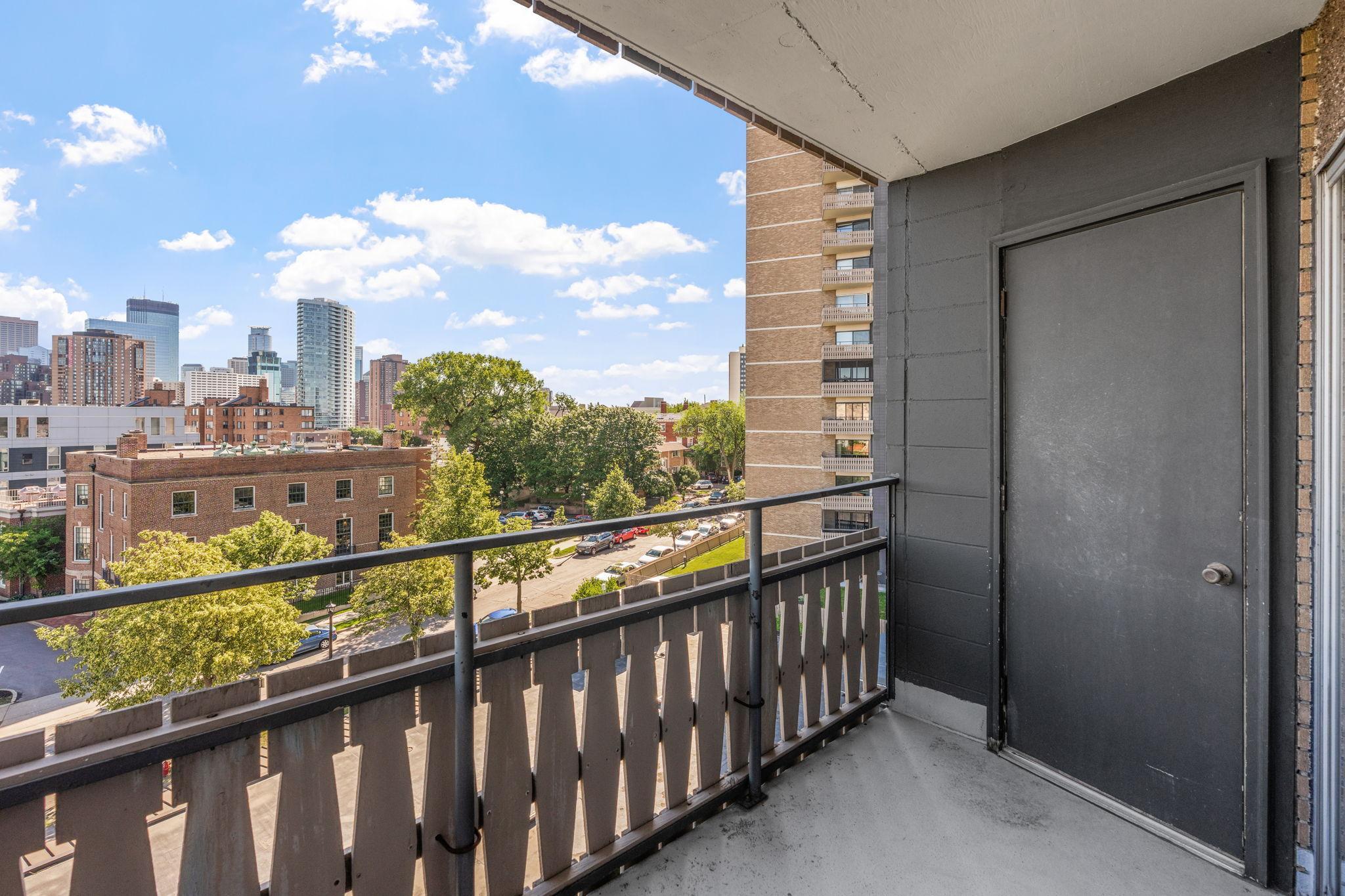 View of Residential at 410 Groveland Avenue #602, Minneapolis MN 55403, Minneapolis (8 of 49) - Mike Wilen | Minnesota Team Real Estate