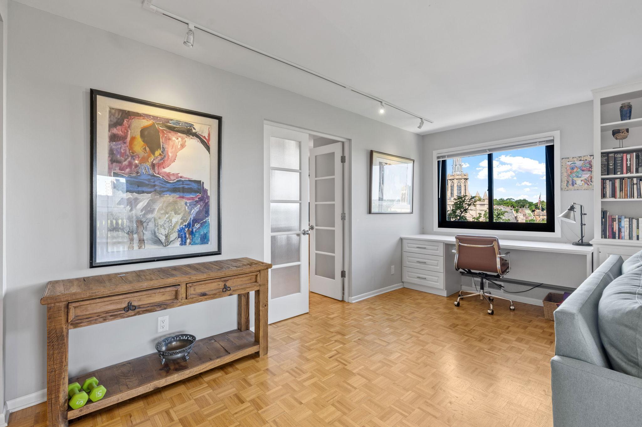 View of Residential at 410 Groveland Avenue #602, Minneapolis MN 55403, Minneapolis (21 of 49) - Mike Wilen | Minnesota Team Real Estate