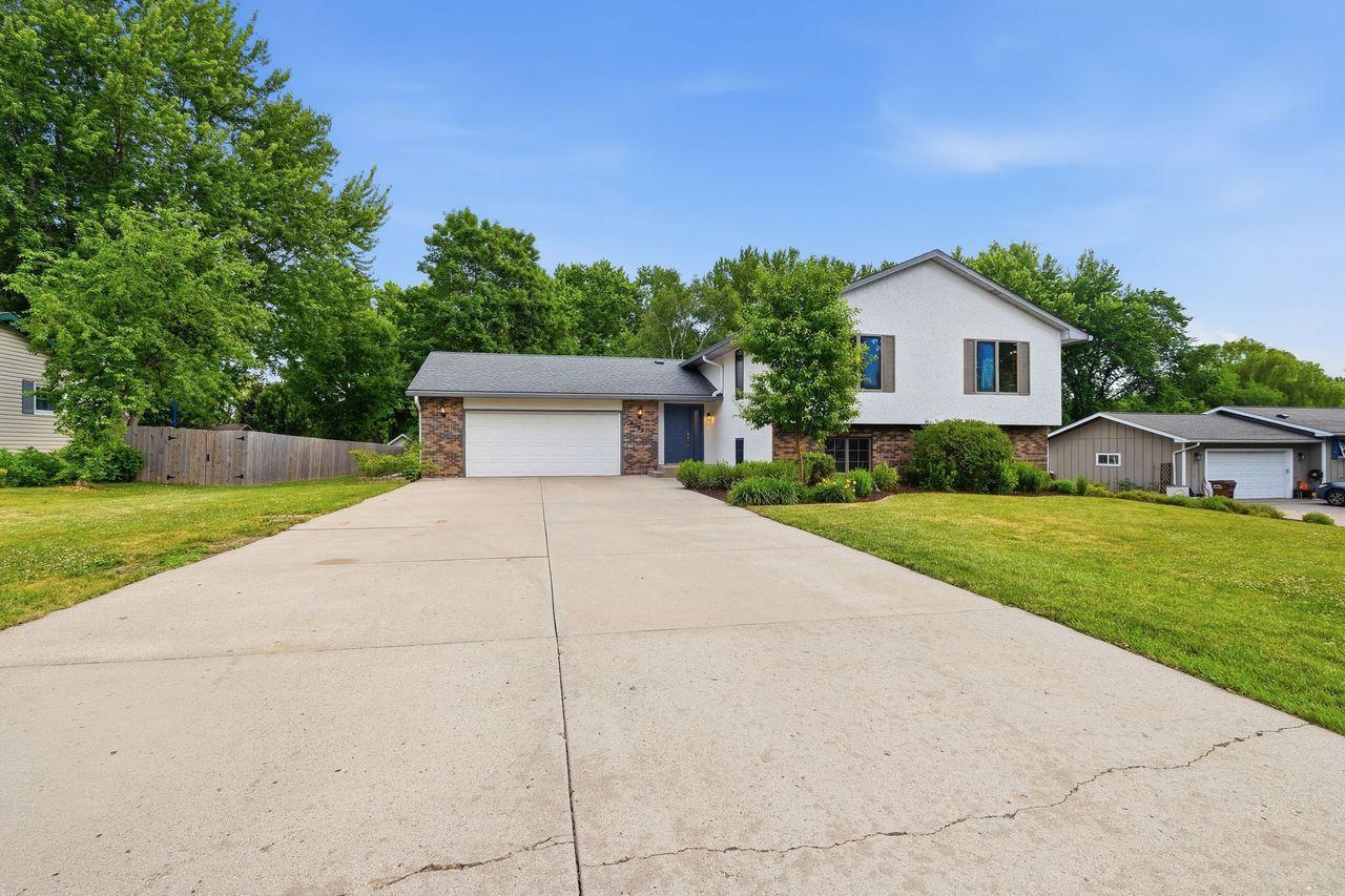 View of Residential at 4027 Elmwood Drive, Saint Bonifacius MN 55375, Saint Bonifacius (3 of 35) - Mike Wilen | Minnesota Team Real Estate