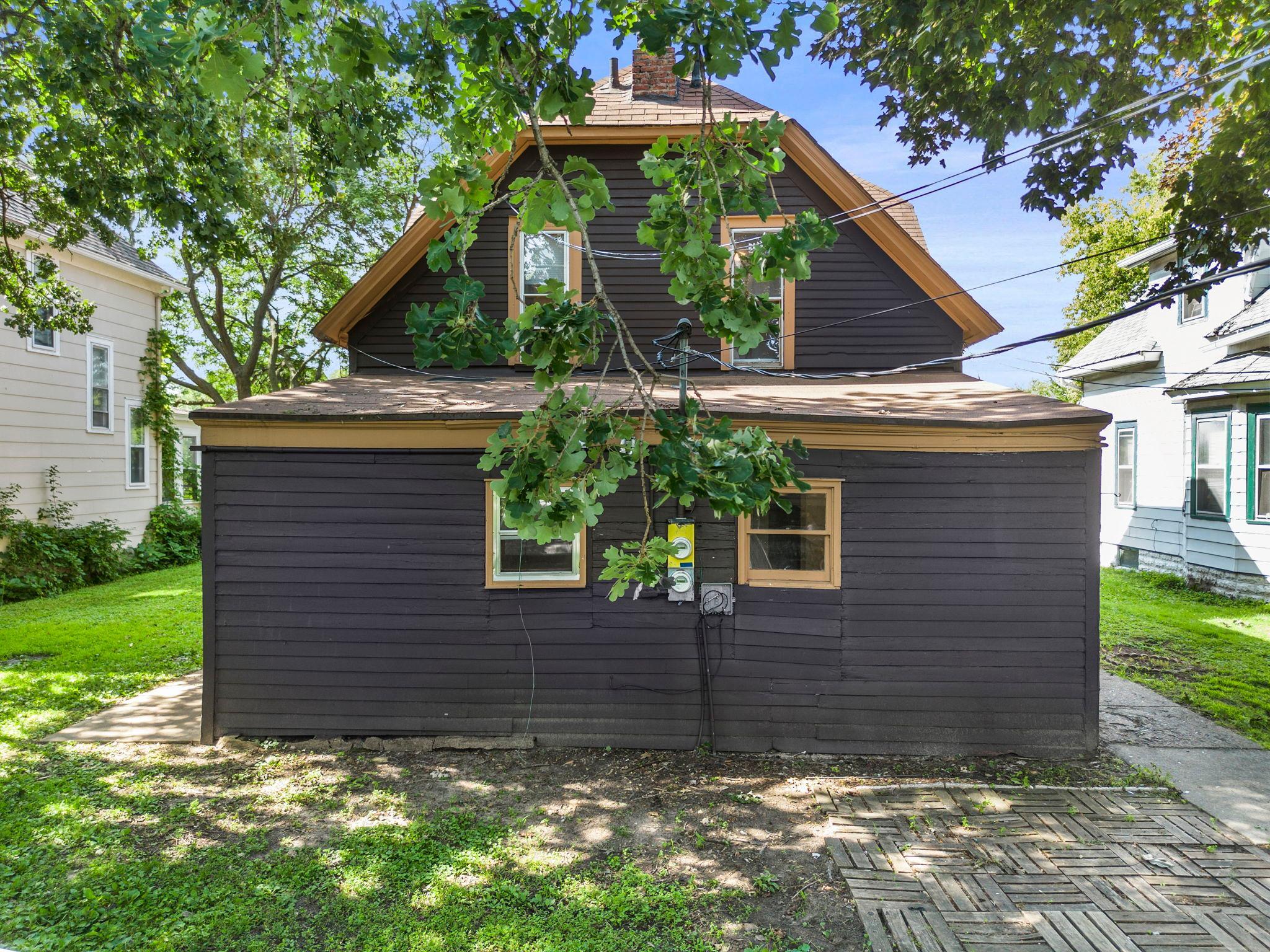 View of Residential Income at 1827-1829 Saint Anthony Avenue, Saint Paul MN 55104, Saint Paul (59 of 70) - Mike Wilen | Minnesota Team Real Estate