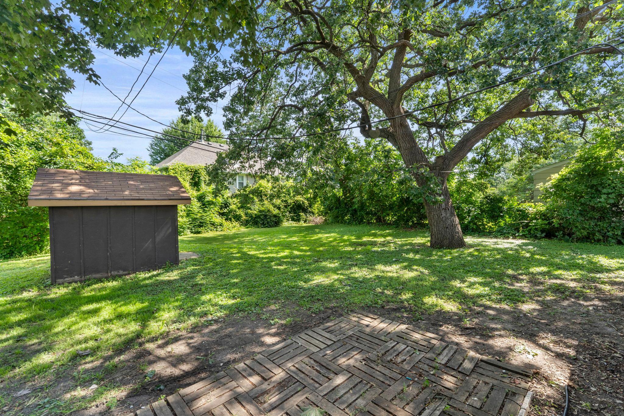 View of Residential Income at 1827-1829 Saint Anthony Avenue, Saint Paul MN 55104, Saint Paul (62 of 70) - Mike Wilen | Minnesota Team Real Estate