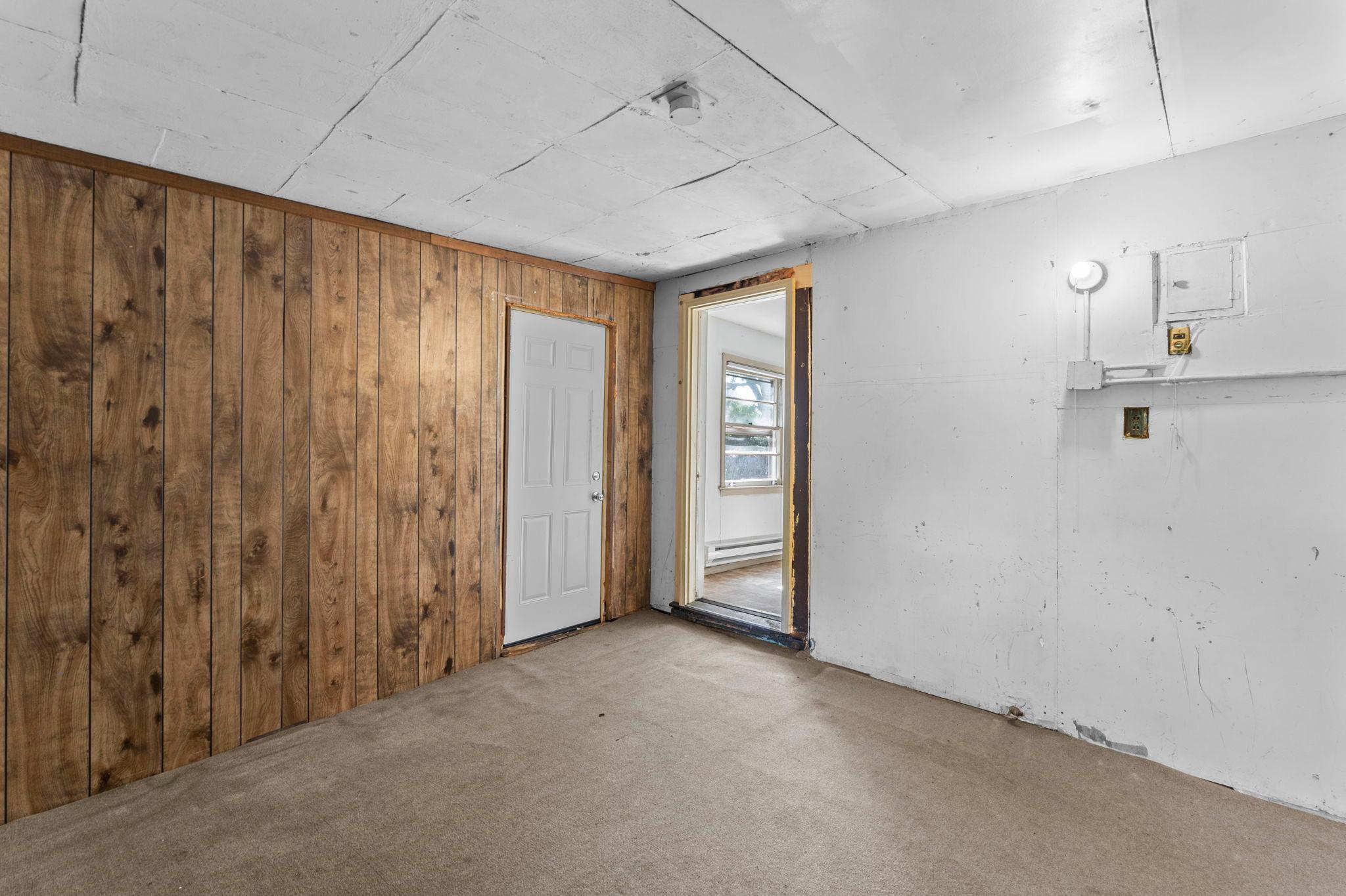 View of Residential Income at 1827-1829 Saint Anthony Avenue, Saint Paul MN 55104, Saint Paul (15 of 70) - Mike Wilen | Minnesota Team Real Estate