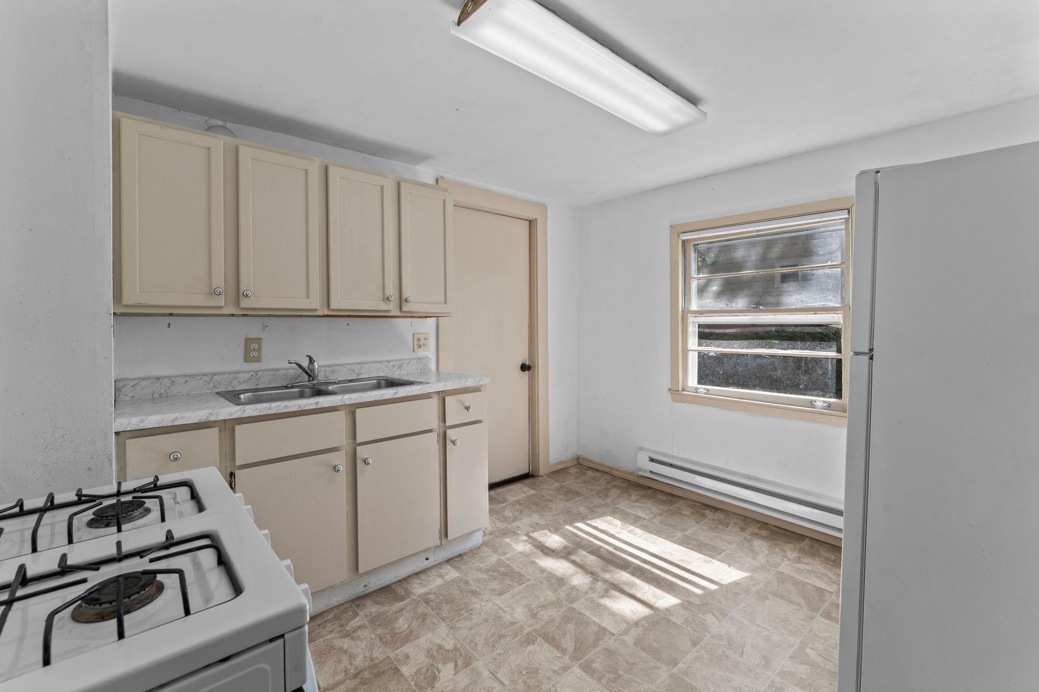 View of Residential Income at 1827-1829 Saint Anthony Avenue, Saint Paul MN 55104, Saint Paul (11 of 70) - Mike Wilen | Minnesota Team Real Estate