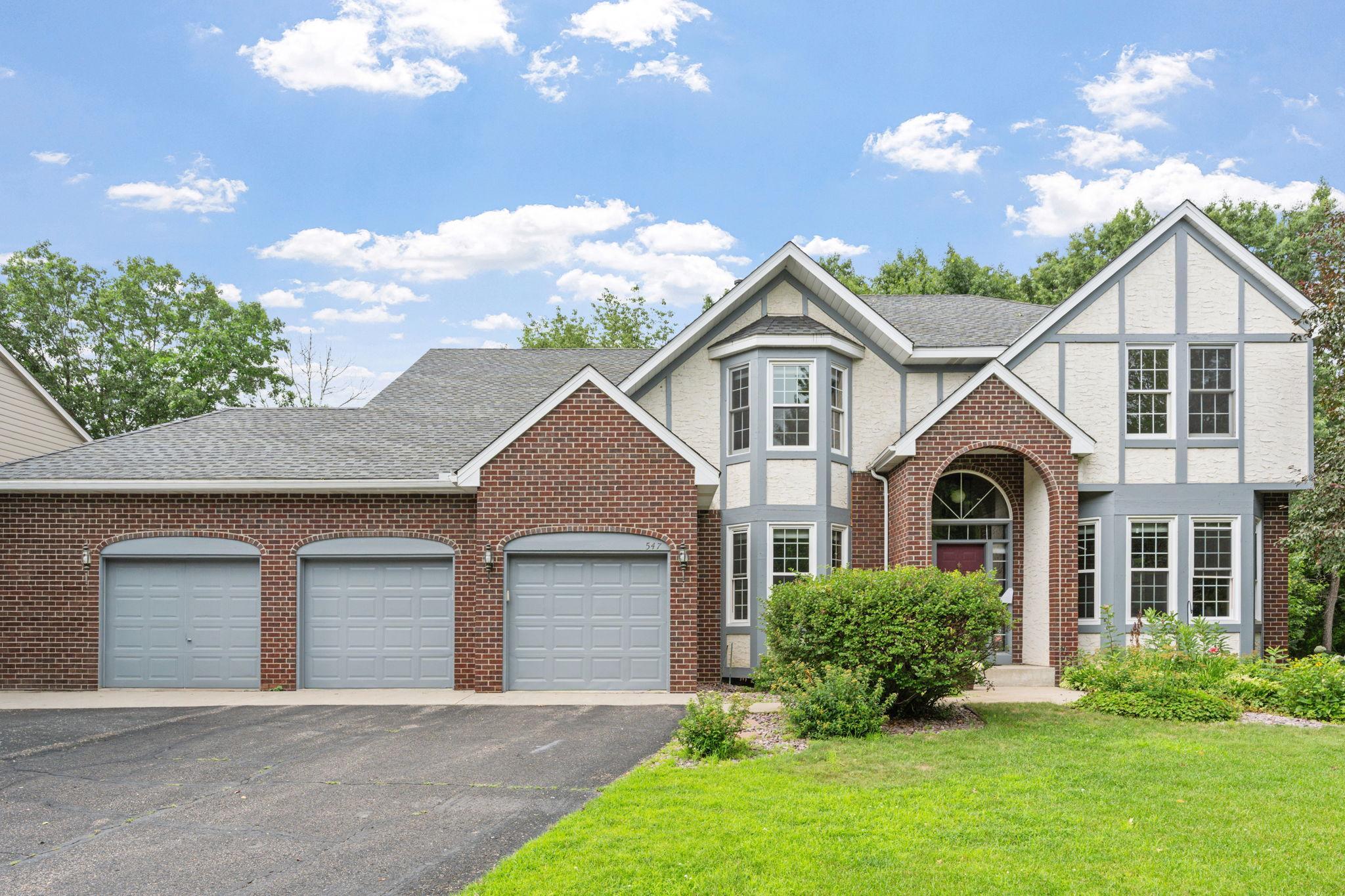 View of Residential at 547 Abbey Way, Mendota Heights MN 55120, Mendota Heights - Mike Wilen | Minnesota Team Real Estate