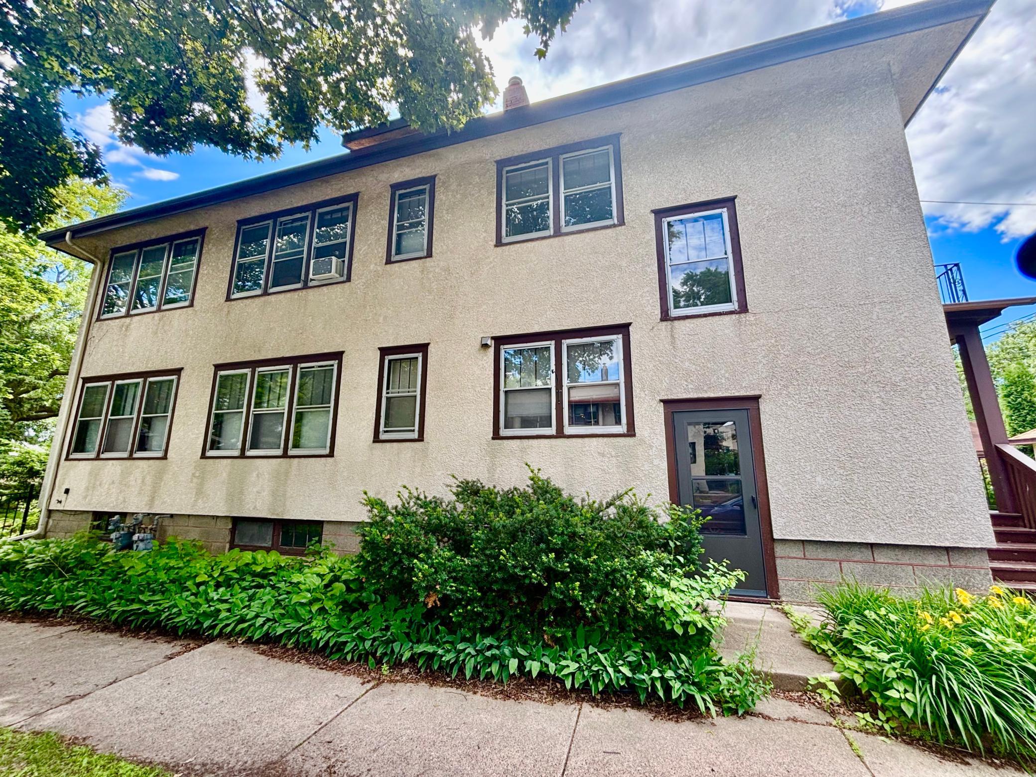 View of Residential Income at 157 Lexington Parkway, Saint Paul MN 55105, Saint Paul (7 of 40) - Mike Wilen | Minnesota Team Real Estate