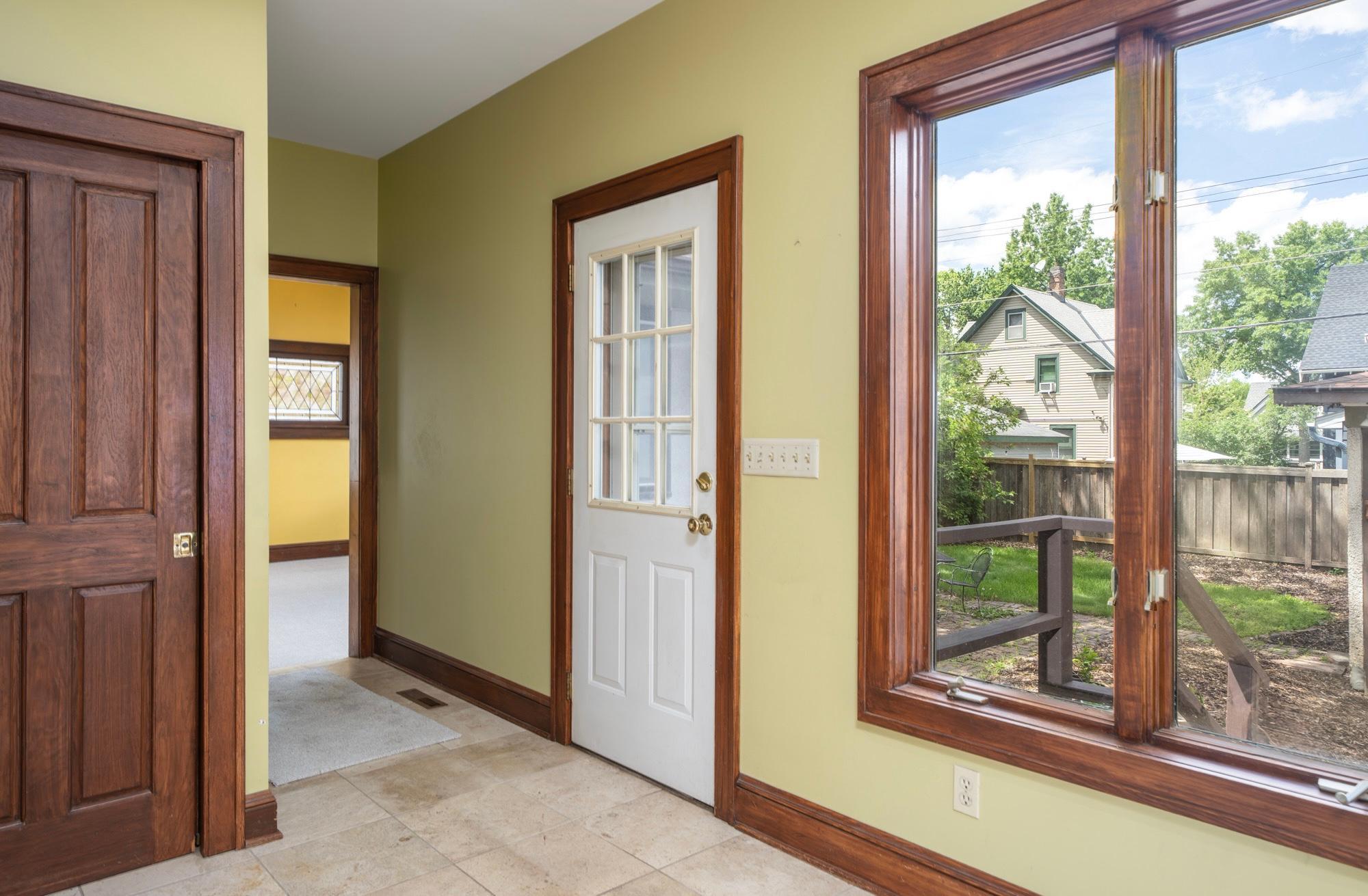 View of Residential at 1425 Como Avenue, Saint Paul MN 55108, Saint Paul (40 of 47) - Mike Wilen | Minnesota Team Real Estate