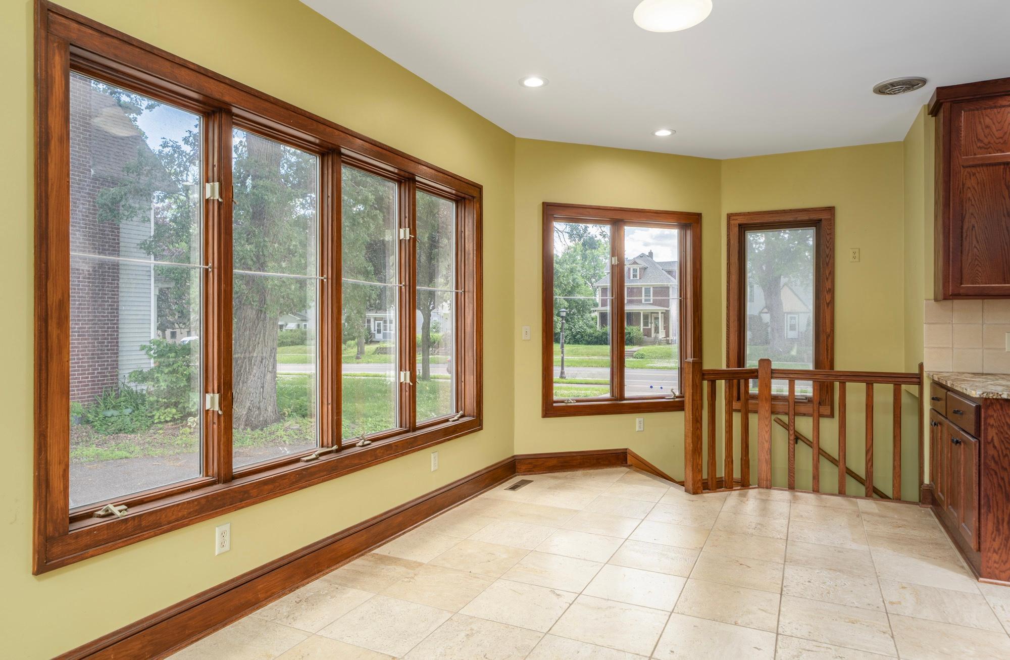 View of Residential at 1425 Como Avenue, Saint Paul MN 55108, Saint Paul (30 of 47) - Mike Wilen | Minnesota Team Real Estate