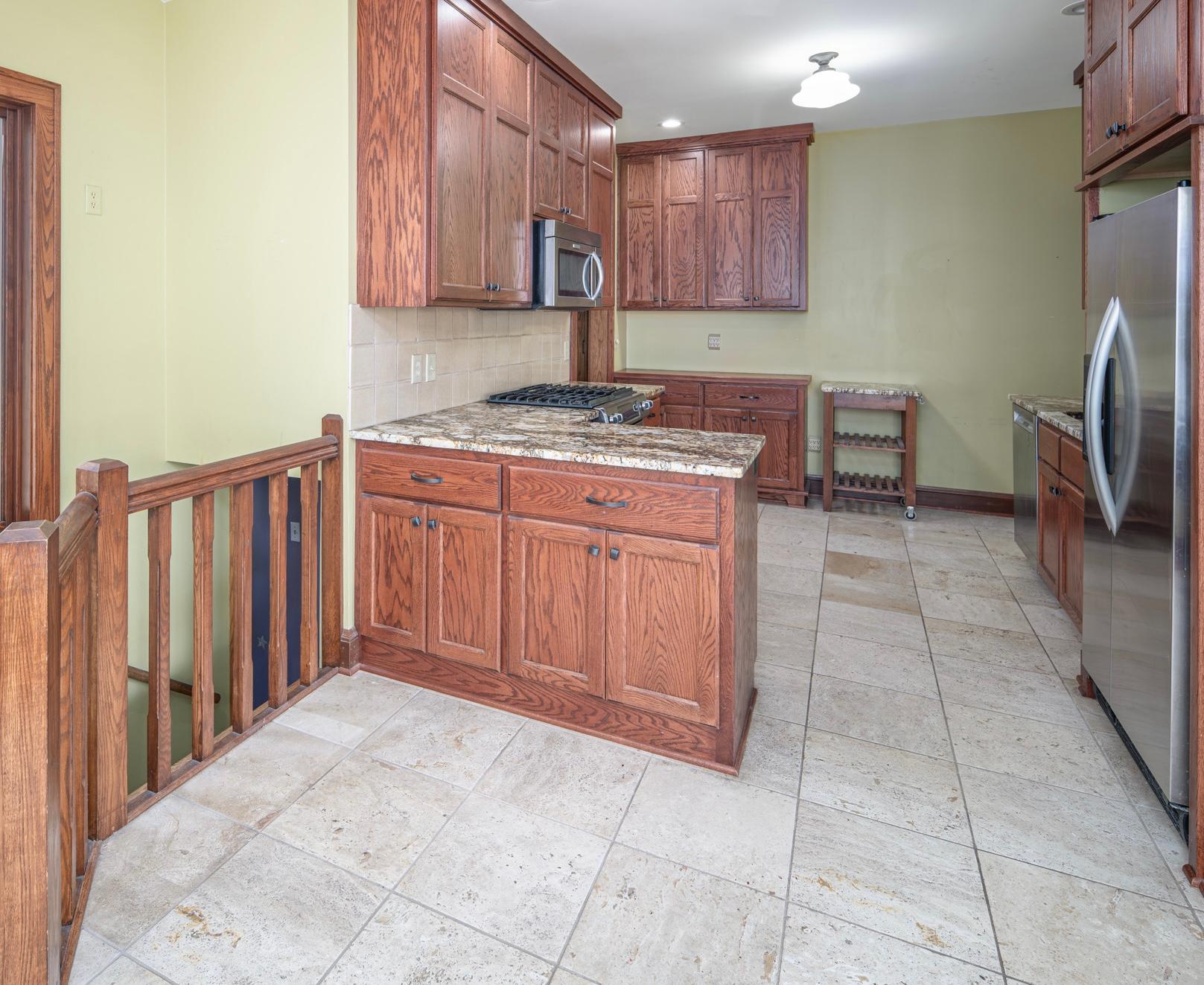 View of Residential at 1425 Como Avenue, Saint Paul MN 55108, Saint Paul (29 of 47) - Mike Wilen | Minnesota Team Real Estate