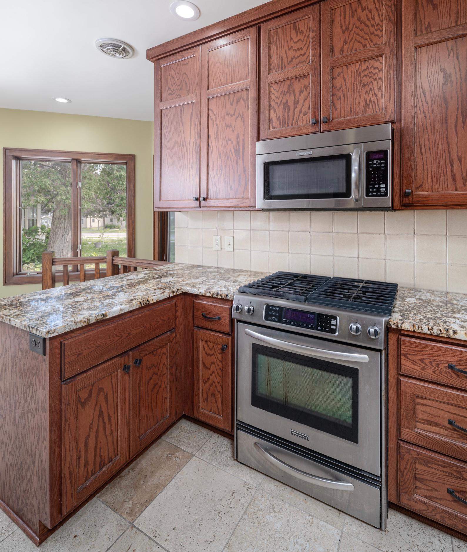 View of Residential at 1425 Como Avenue, Saint Paul MN 55108, Saint Paul (26 of 47) - Mike Wilen | Minnesota Team Real Estate