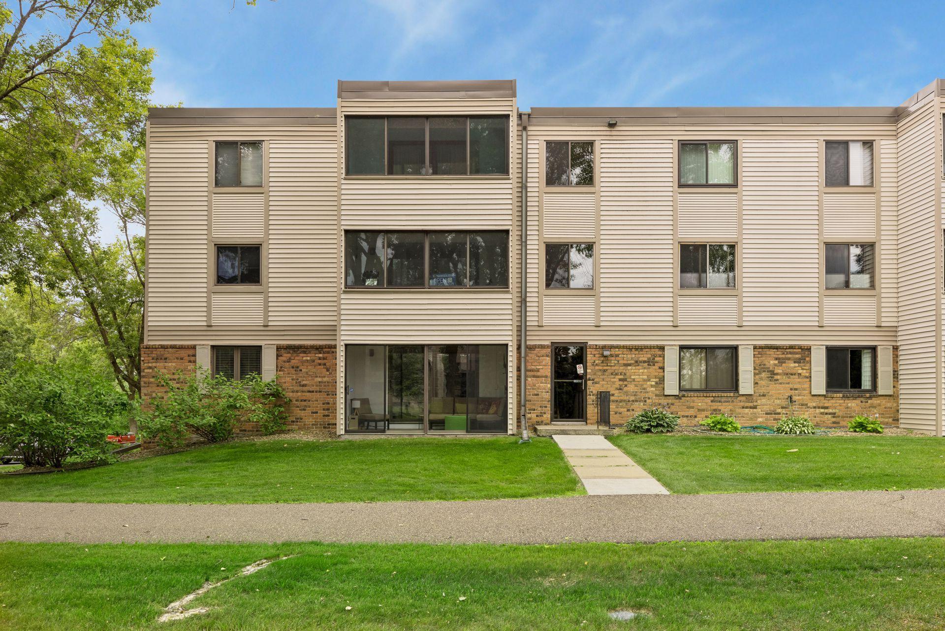View of Residential at 10540 43rd Avenue #111, Plymouth MN 55442, Plymouth (25 of 36) - Mike Wilen | Minnesota Team Real Estate