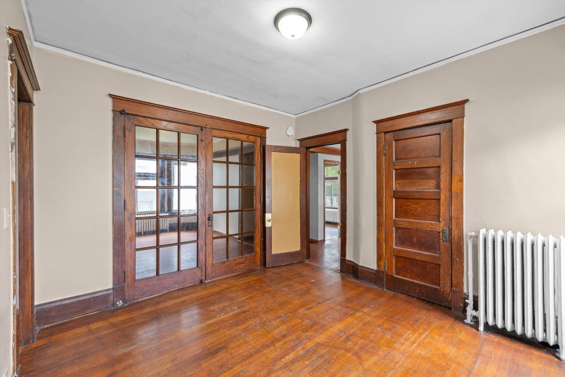 View of Residential Income at 101 Litchfield Street, Saint Paul MN 55117, Saint Paul (16 of 27) - Mike Wilen | Minnesota Team Real Estate