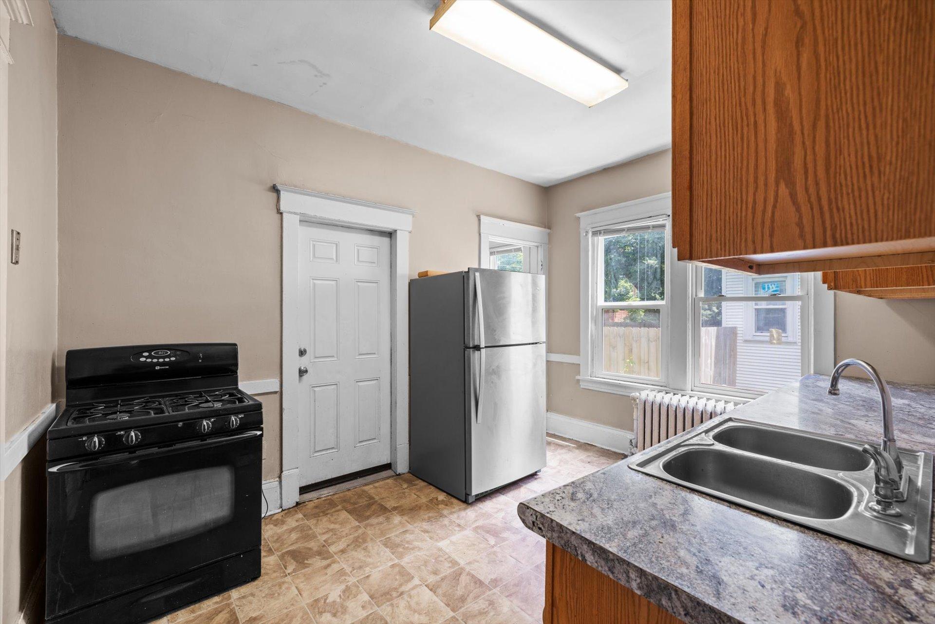 View of Residential Income at 101 Litchfield Street, Saint Paul MN 55117, Saint Paul (17 of 27) - Mike Wilen | Minnesota Team Real Estate