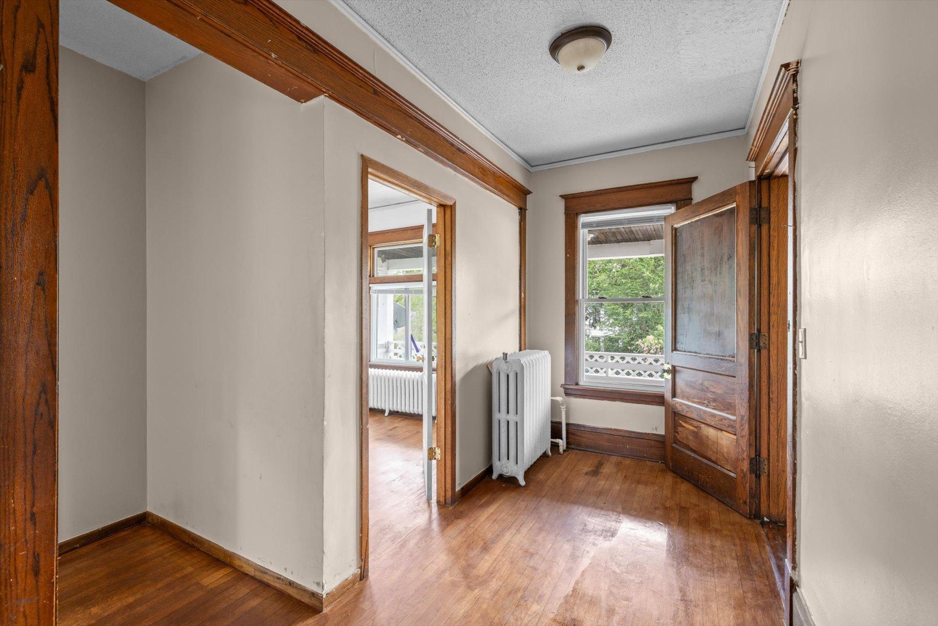 View of Residential Income at 101 Litchfield Street, Saint Paul MN 55117, Saint Paul (4 of 27) - Mike Wilen | Minnesota Team Real Estate