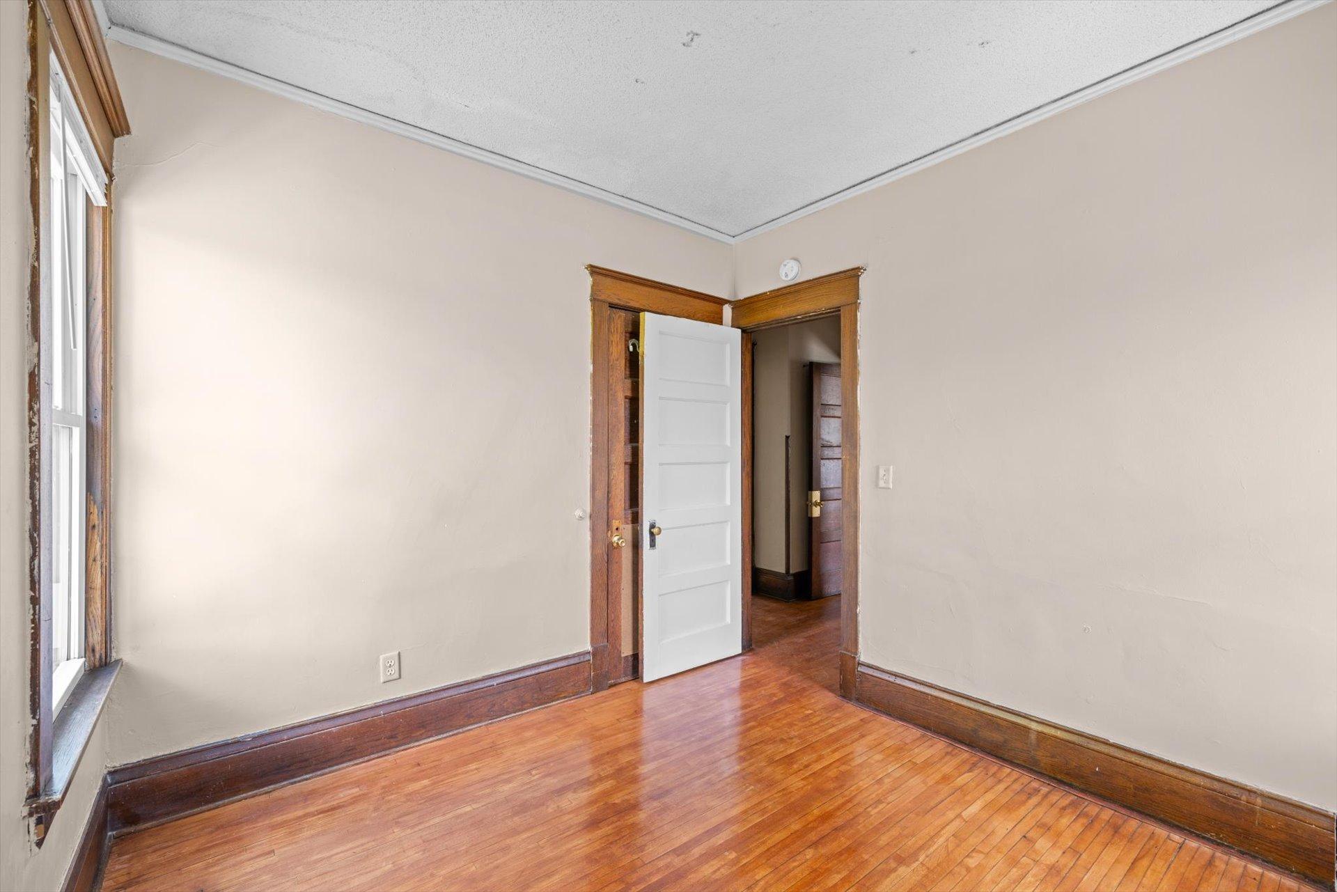 View of Residential Income at 101 Litchfield Street, Saint Paul MN 55117, Saint Paul (13 of 27) - Mike Wilen | Minnesota Team Real Estate
