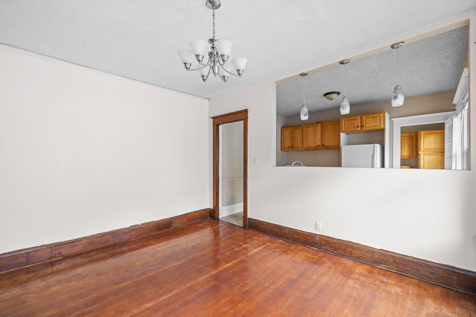 View of Residential Income at 101 Litchfield Street, Saint Paul MN 55117, Saint Paul (5 of 27) - Mike Wilen | Minnesota Team Real Estate