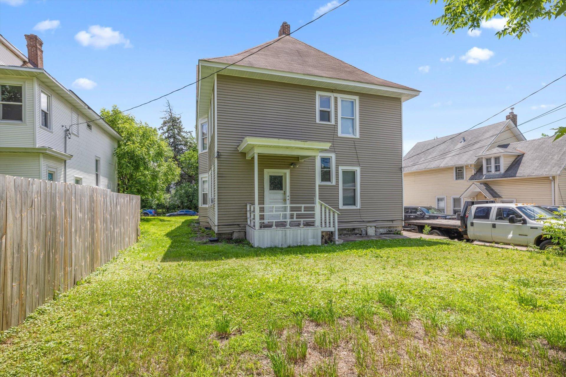 View of Residential Income at 101 Litchfield Street, Saint Paul MN 55117, Saint Paul (23 of 27) - Mike Wilen | Minnesota Team Real Estate