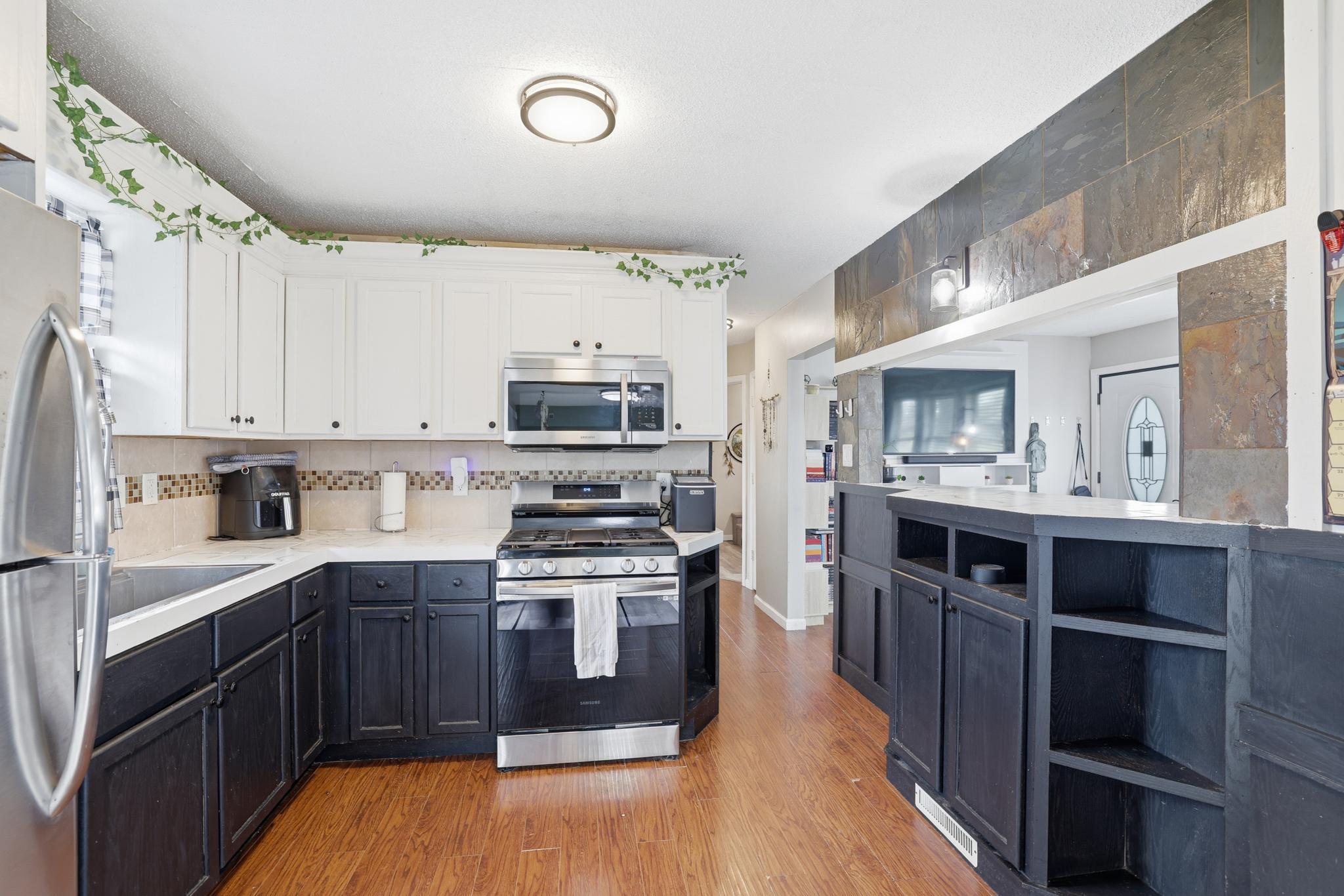 View of Residential at 7544 Douglas Drive, Brooklyn Park MN 55443, Brooklyn Park (6 of 28) - Mike Wilen | Minnesota Team Real Estate