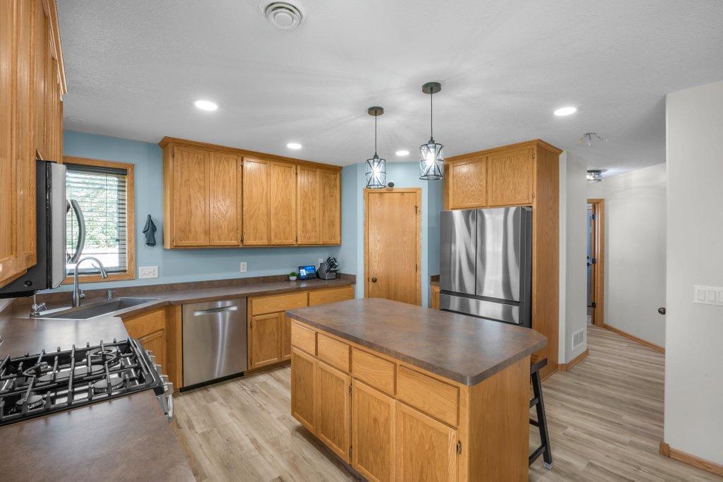 View of Residential at 867 160th Lane, Andover MN 55304, Andover (8 of 31) - Mike Wilen | Minnesota Team Real Estate