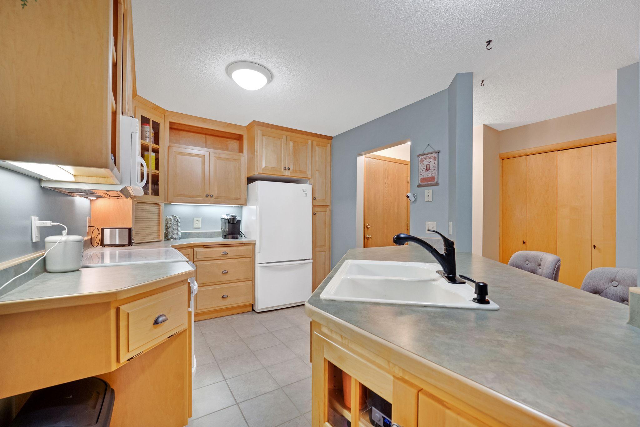 View of Residential at 15805 26th Avenue #B, Plymouth MN 55447, Plymouth (5 of 37) - Mike Wilen | Minnesota Team Real Estate