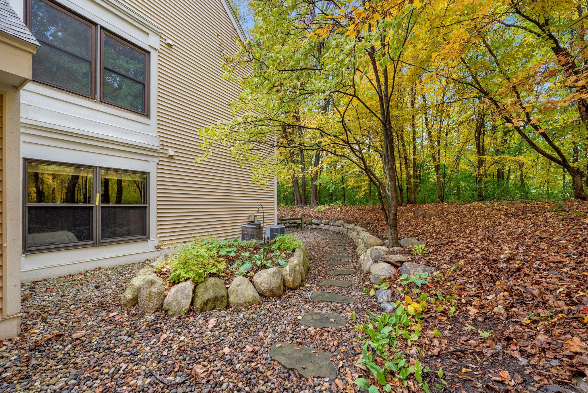 View of Residential at 15805 26th Avenue #B, Plymouth MN 55447, Plymouth (33 of 37) - Mike Wilen | Minnesota Team Real Estate