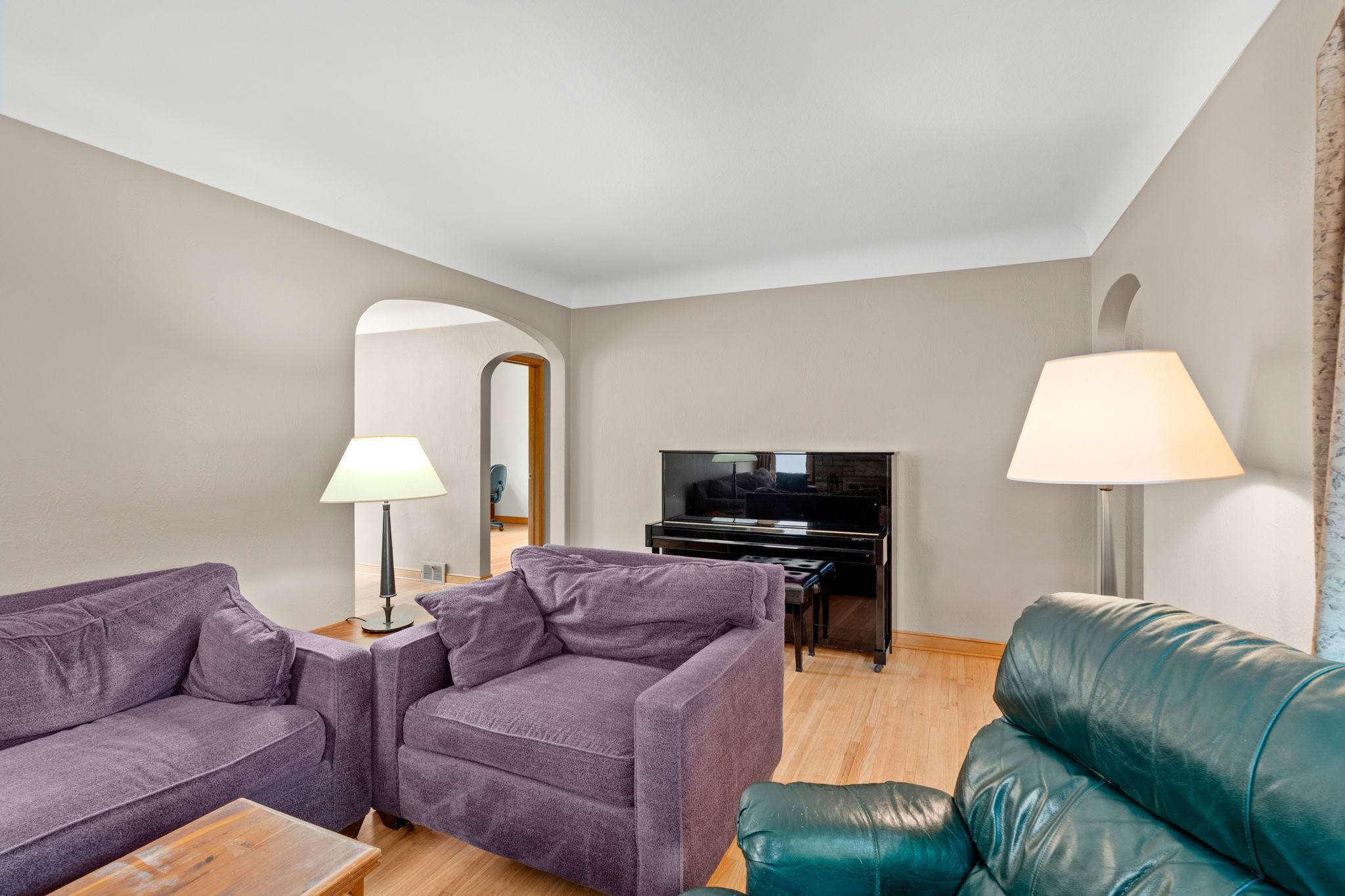 View of Residential at 2081 Jefferson Avenue, Saint Paul MN 55105, Saint Paul (8 of 44) - Mike Wilen | Minnesota Team Real Estate