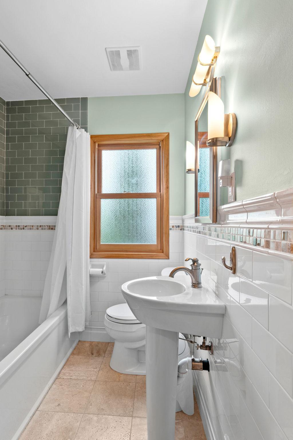 View of Residential at 2081 Jefferson Avenue, Saint Paul MN 55105, Saint Paul (17 of 44) - Mike Wilen | Minnesota Team Real Estate