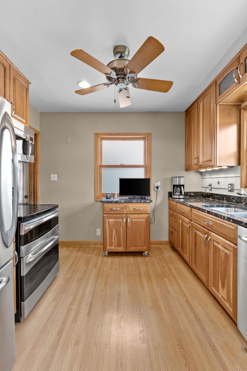 View of Residential at 2081 Jefferson Avenue, Saint Paul MN 55105, Saint Paul (12 of 44) - Mike Wilen | Minnesota Team Real Estate