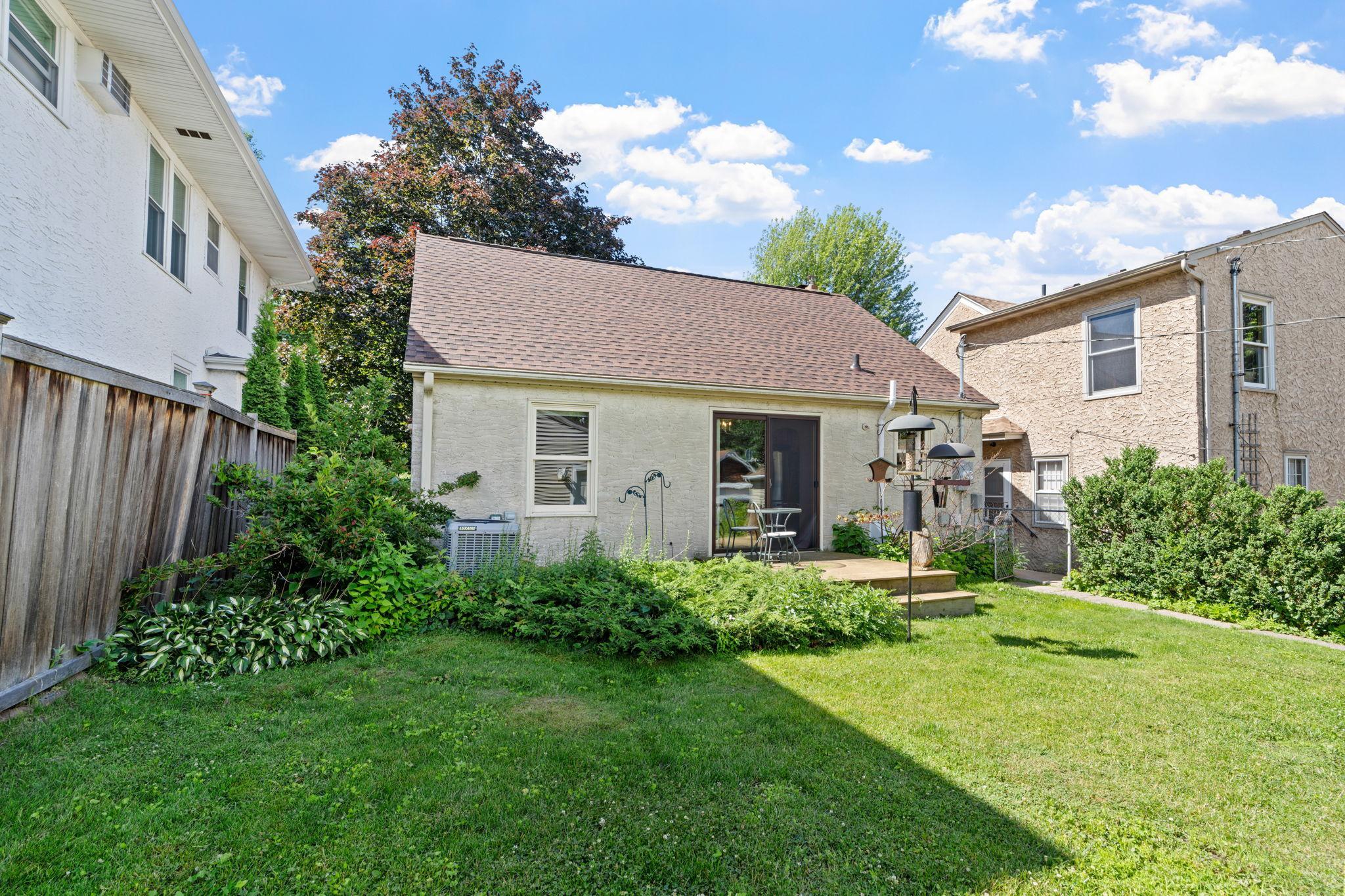 View of Residential at 2081 Jefferson Avenue, Saint Paul MN 55105, Saint Paul (38 of 44) - Mike Wilen | Minnesota Team Real Estate