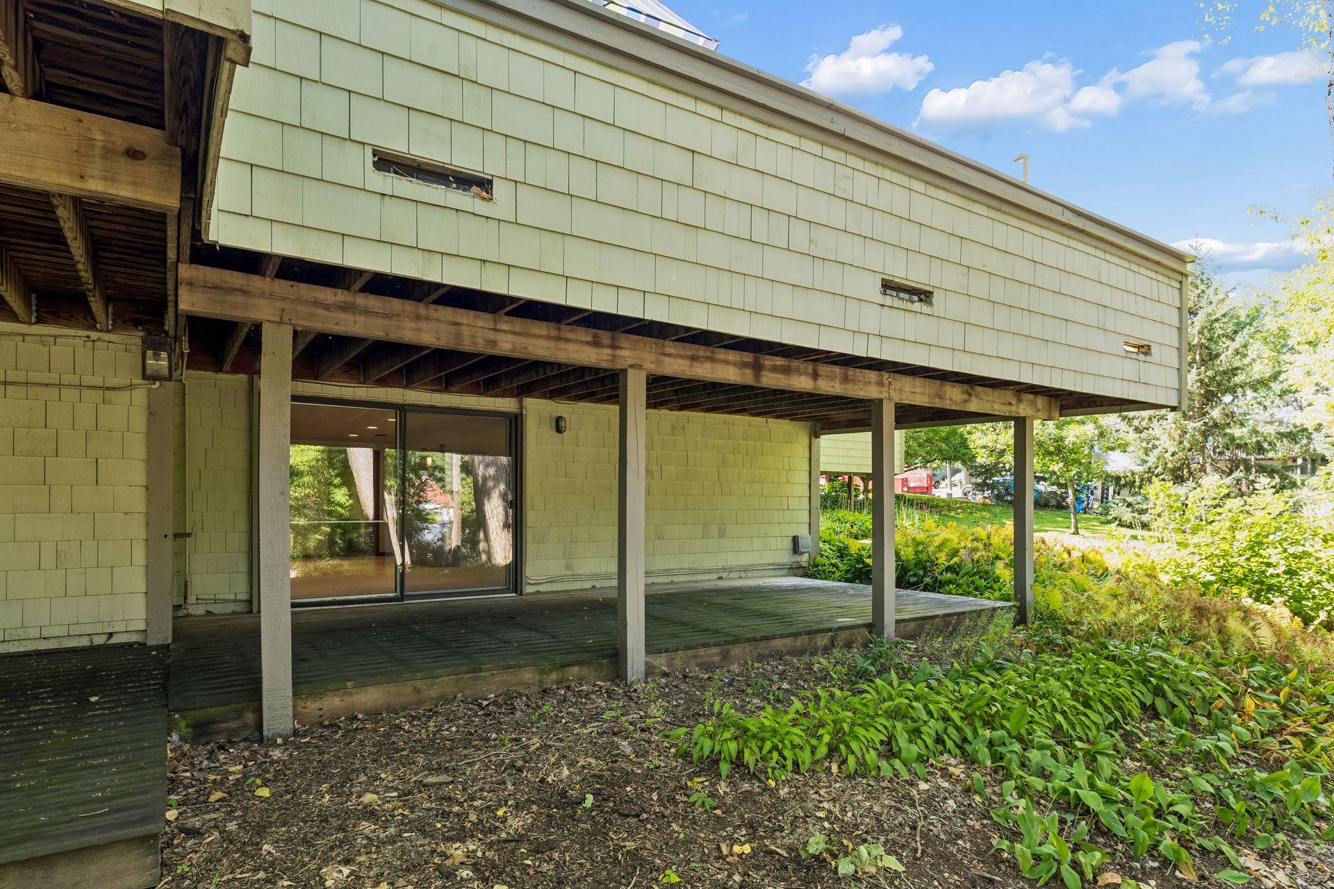View of Residential at 1086 Cedar View Drive, Minneapolis MN 55405, Minneapolis (38 of 48) - Mike Wilen | Minnesota Team Real Estate