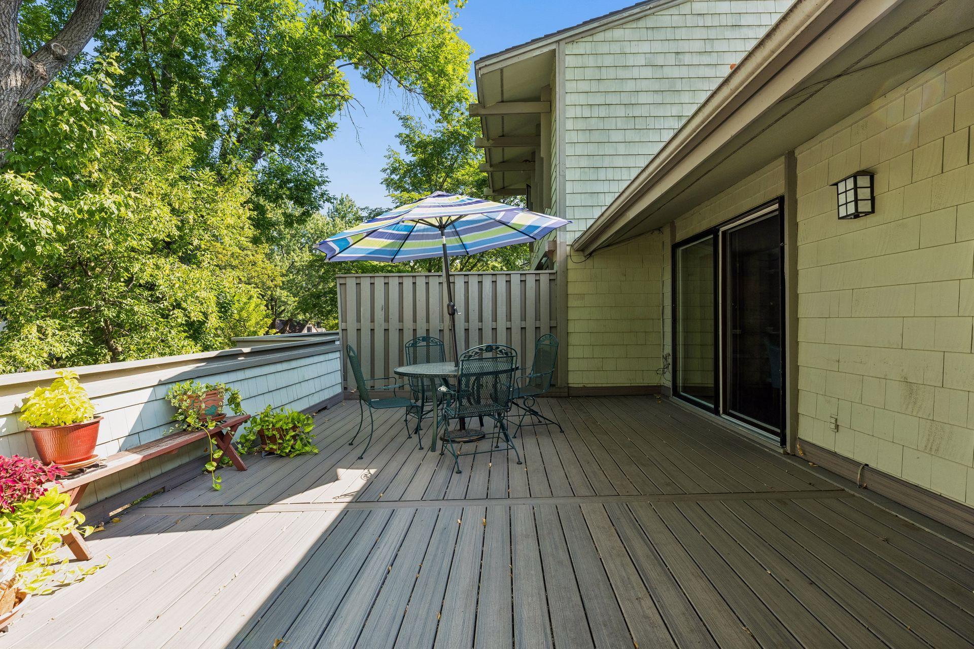 View of Residential at 1086 Cedar View Drive, Minneapolis MN 55405, Minneapolis (37 of 48) - Mike Wilen | Minnesota Team Real Estate