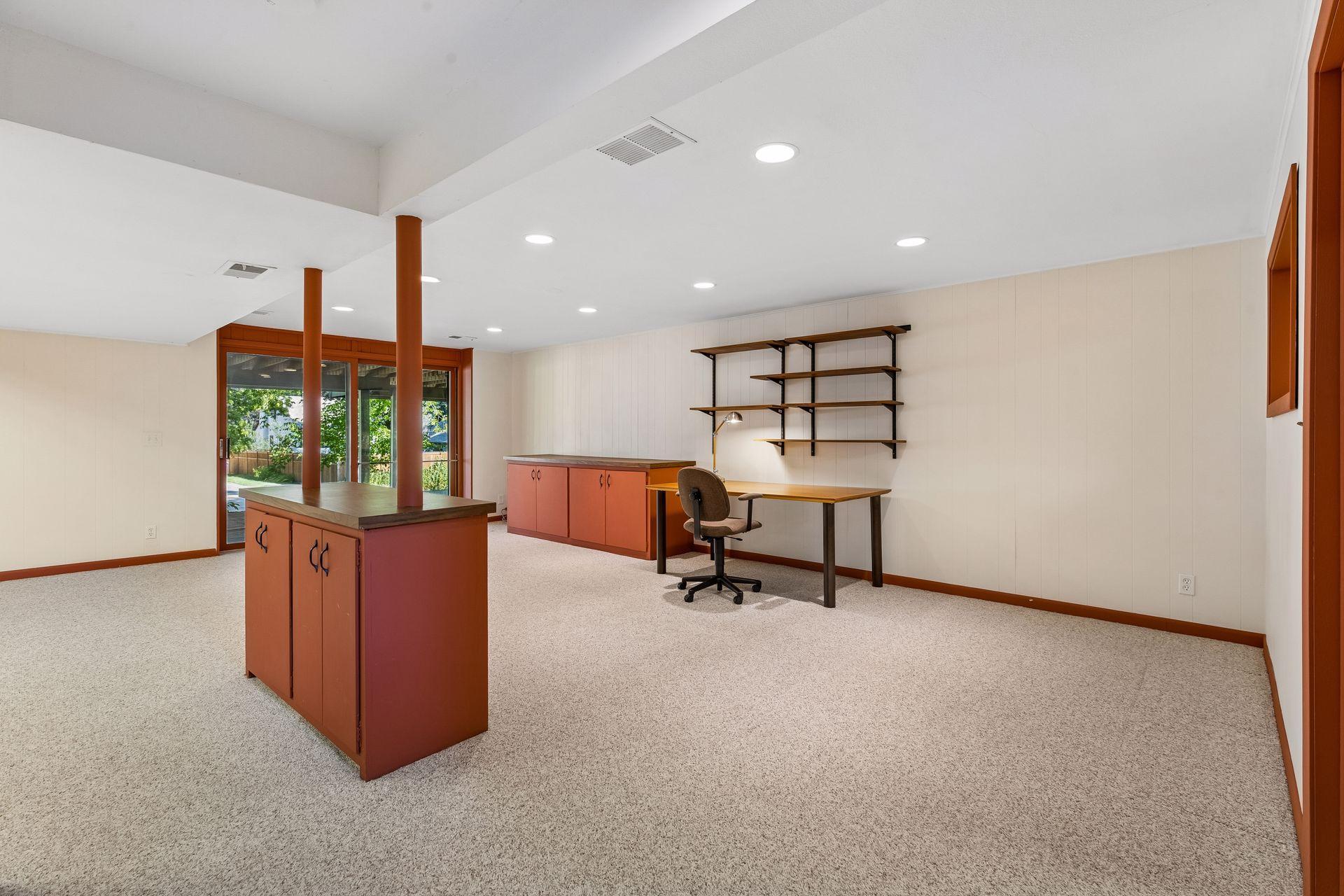 View of Residential at 1086 Cedar View Drive, Minneapolis MN 55405, Minneapolis (25 of 48) - Mike Wilen | Minnesota Team Real Estate