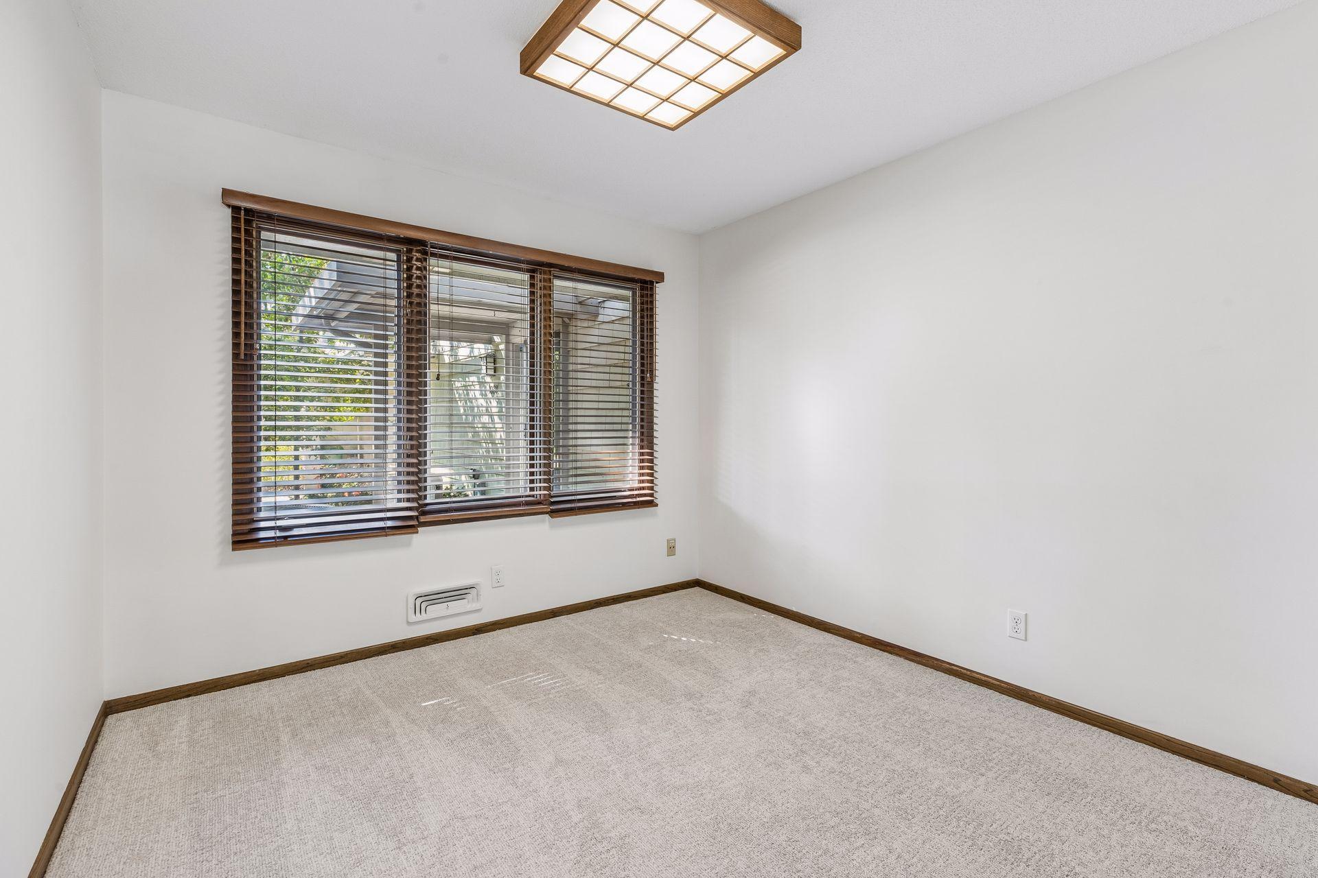 View of Residential at 1086 Cedar View Drive, Minneapolis MN 55405, Minneapolis (22 of 48) - Mike Wilen | Minnesota Team Real Estate