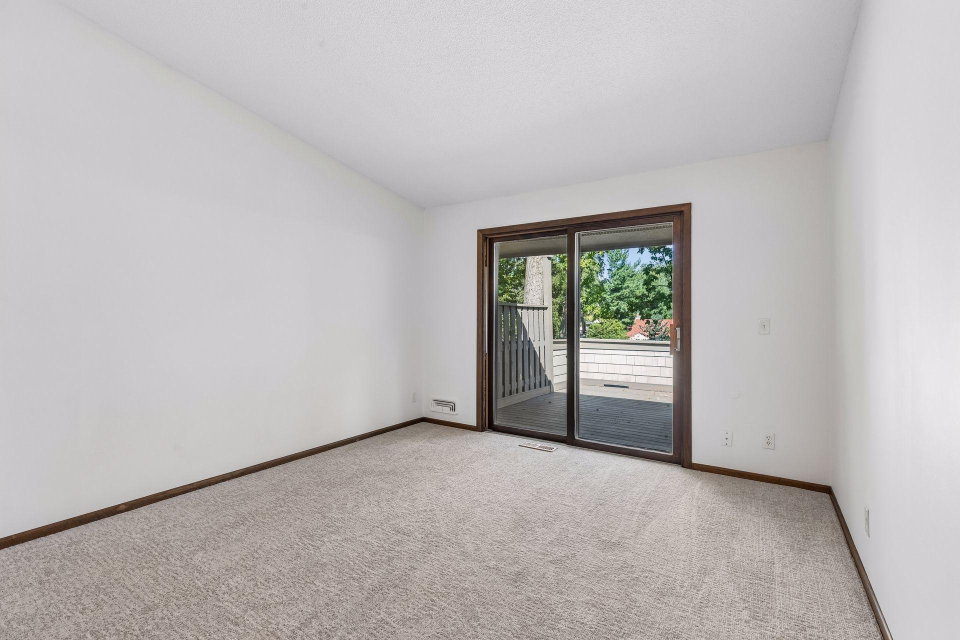 View of Residential at 1086 Cedar View Drive, Minneapolis MN 55405, Minneapolis (18 of 48) - Mike Wilen | Minnesota Team Real Estate