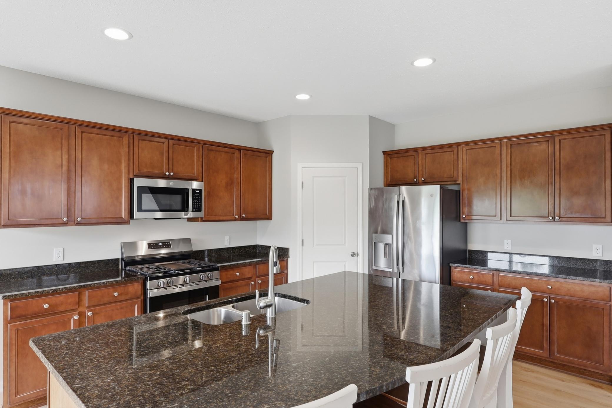 View of Residential at 15652 Eddy Creek Way, Apple Valley MN 55124, Apple Valley (9 of 40) - Mike Wilen | Minnesota Team Real Estate