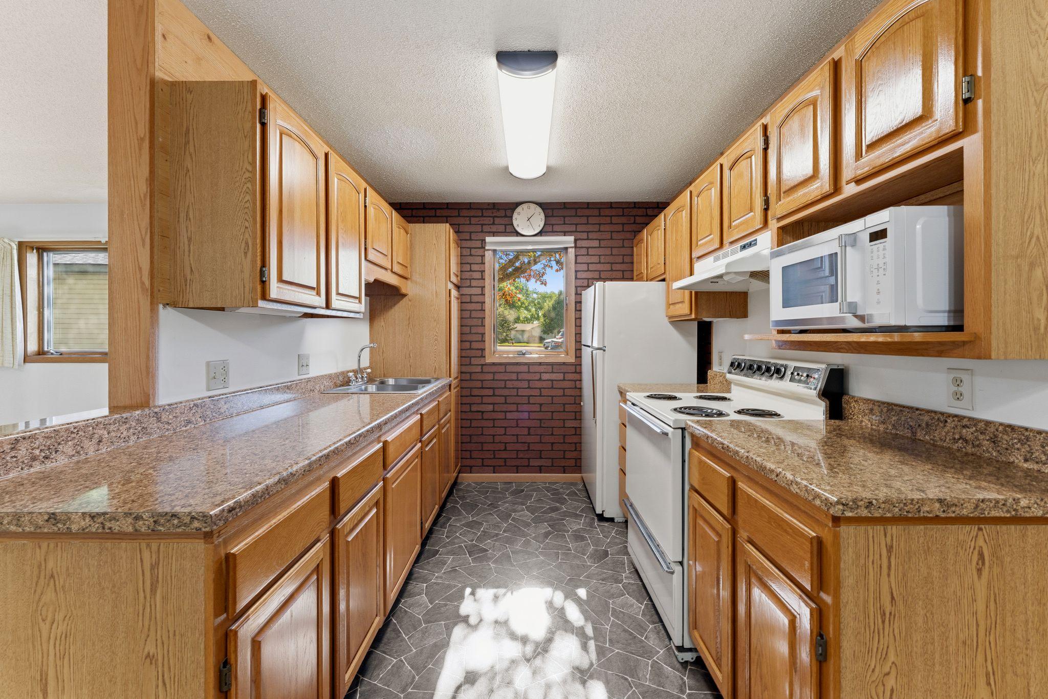 View of Residential at 6601 Buckley Circle #105, Inver Grove Heights MN 55076, Inver Grove Heights (6 of 17) - Mike Wilen | Minnesota Team Real Estate