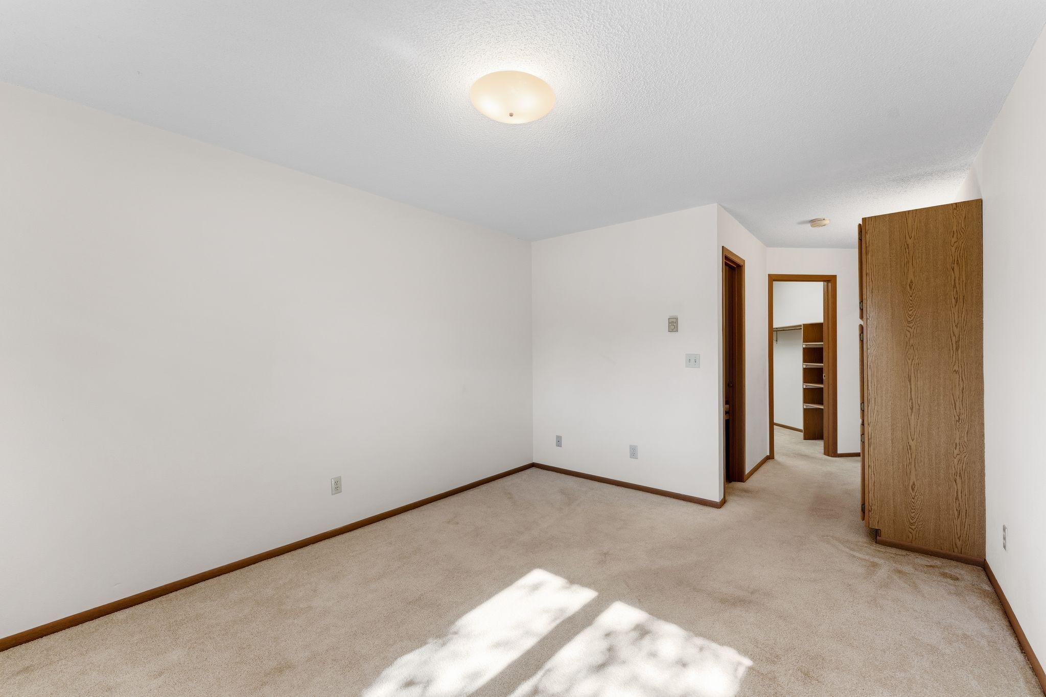View of Residential at 6601 Buckley Circle #105, Inver Grove Heights MN 55076, Inver Grove Heights (9 of 17) - Mike Wilen | Minnesota Team Real Estate