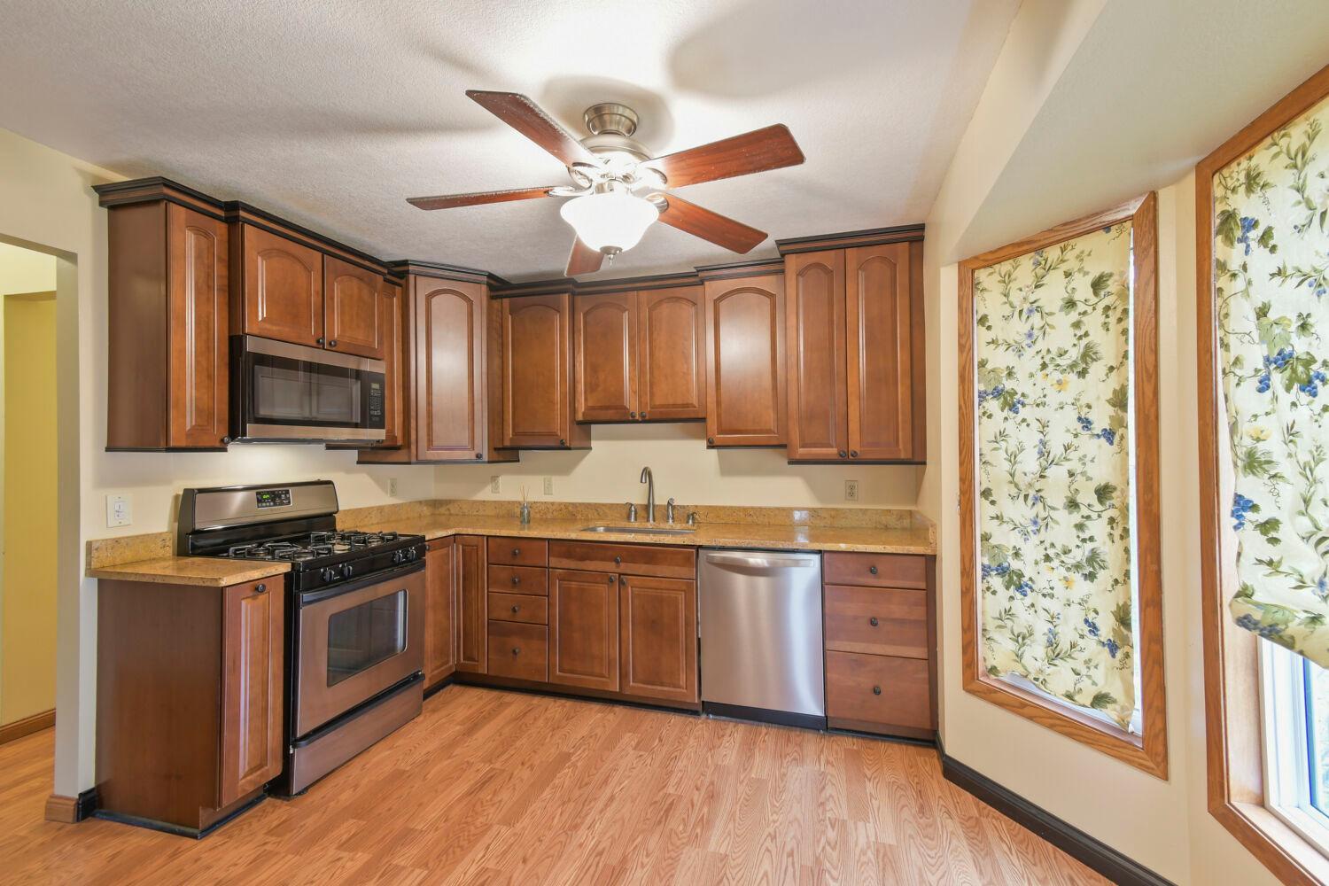 View of Residential at 709 74th Avenue, Brooklyn Park MN 55444, Brooklyn Park (10 of 27) - Mike Wilen | Minnesota Team Real Estate