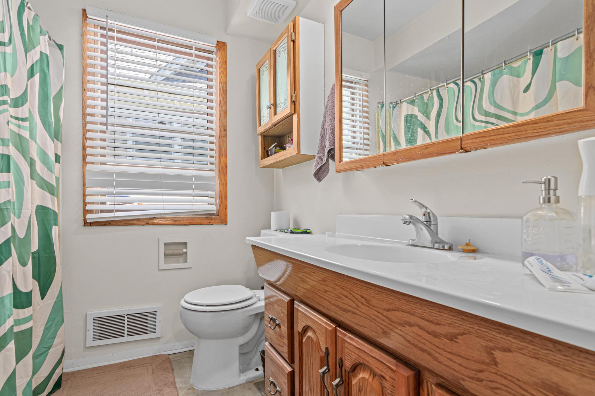 View of Residential Income at 921 Weeks Avenue, Minneapolis MN 55414, Minneapolis (12 of 38) - Mike Wilen | Minnesota Team Real Estate