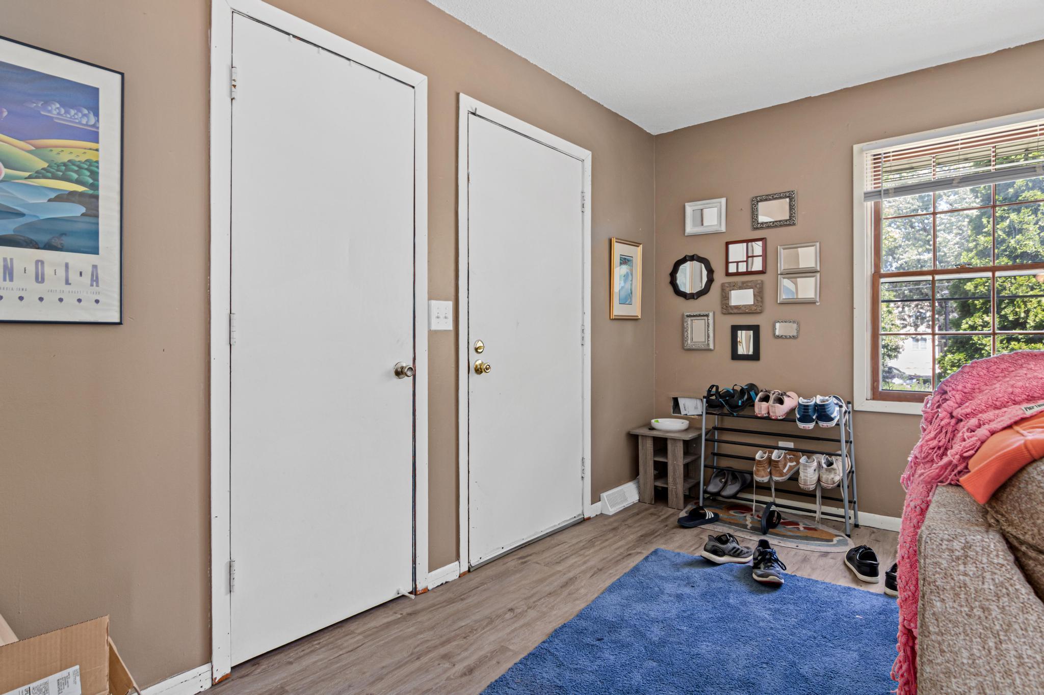View of Residential Income at 921 Weeks Avenue, Minneapolis MN 55414, Minneapolis (19 of 38) - Mike Wilen | Minnesota Team Real Estate
